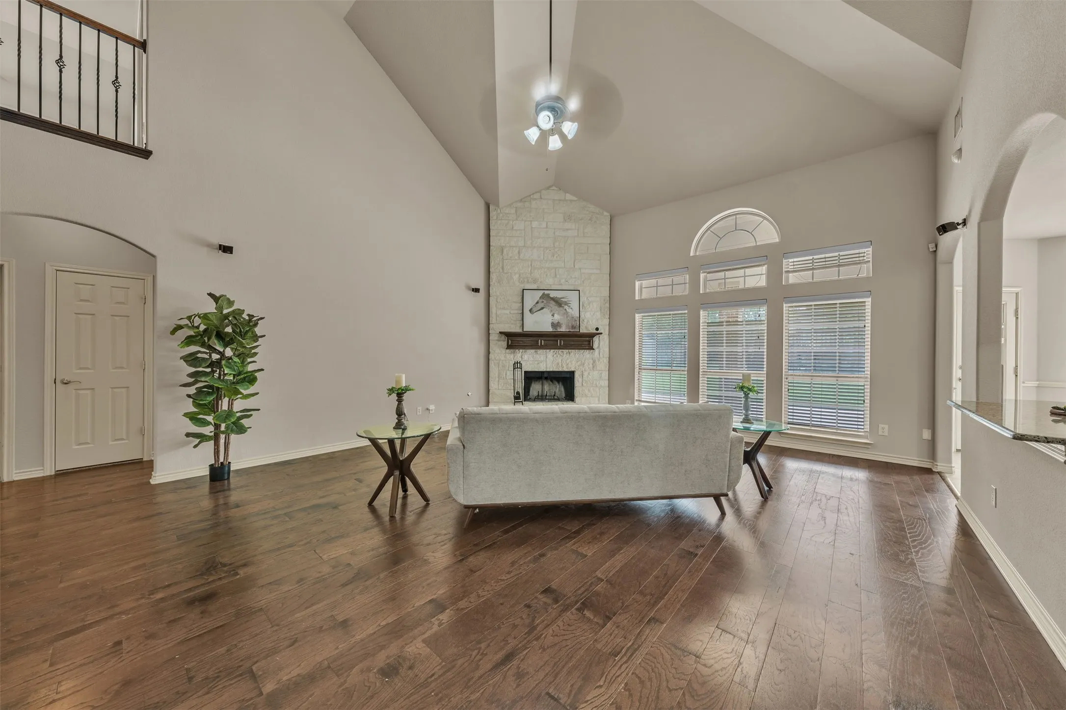 Single Family Residence For Sale in Tarrant County , 1201 Genesis Drive, Mansfield, Texas 76063, 5 Bedroom, 4 Bathroom, 3 Garage spaces, 3,572 Sqft, built in 2011, mls#21390820, Real Estate Agent in Mansfield, Homes For Sale in Tarrant county, Homes For Sale in Mansfield, Realtor in Mansfield Texas, Real Estate Brokerage Independent Realty Texas, Luminita Cordes Realtor