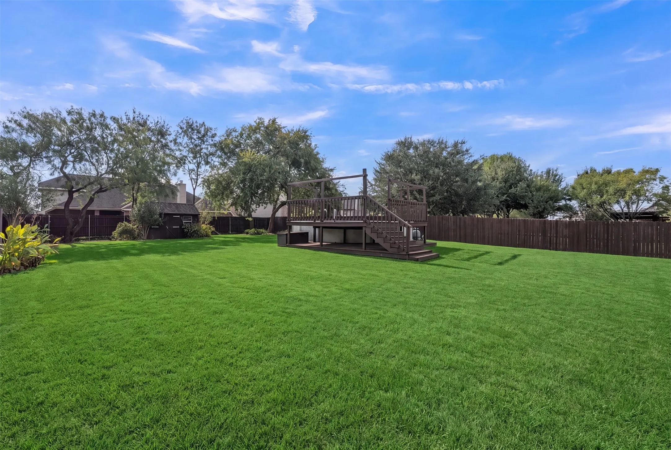 Single Family Residence For Sale in Tarrant County , 1201 Genesis Drive, Mansfield, Texas 76063, 5 Bedroom, 4 Bathroom, 3 Garage spaces, 3,572 Sqft, built in 2011, mls#21390820, Real Estate Agent in Mansfield, Homes For Sale in Tarrant county, Homes For Sale in Mansfield, Realtor in Mansfield Texas, Real Estate Brokerage Independent Realty Texas, Luminita Cordes Realtor