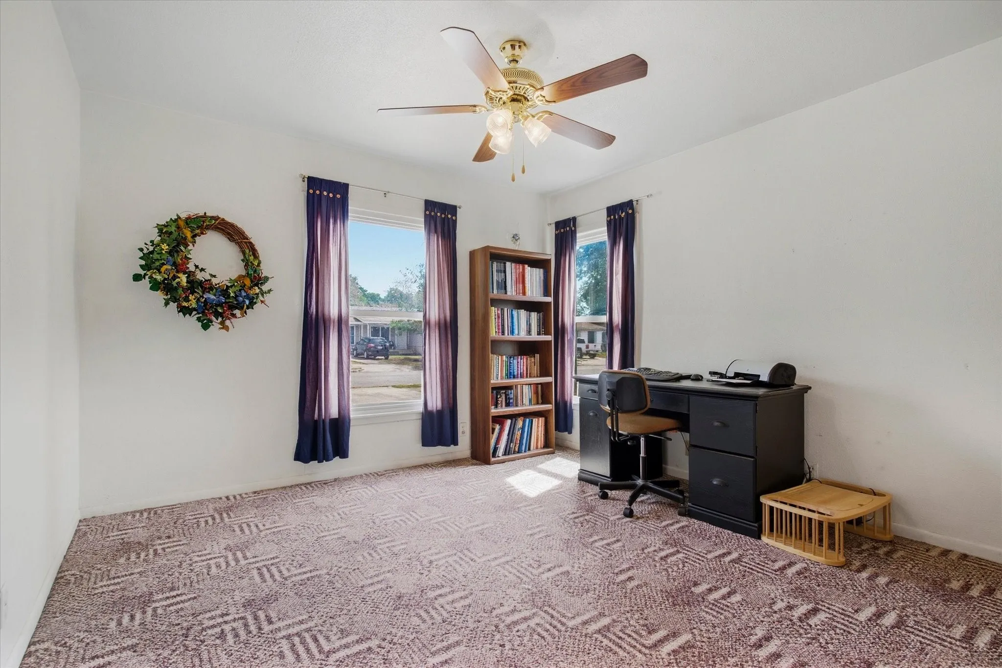 Single Family Residence For Sale in Tarrant County , 3513 Meadow Oaks Drive, Haltom City, Texas 76117, 3 Bedroom, 1 Bathroom, 2 Garage spaces, 1,268 Sqft, built in 1955, mls#21397520, Real Estate Agent in Haltom City, Homes For Sale in Tarrant county, Homes For Sale in Haltom City, Realtor in Haltom City Texas, Real Estate Brokerage Independent Realty Texas, Luminita Cordes Realtor