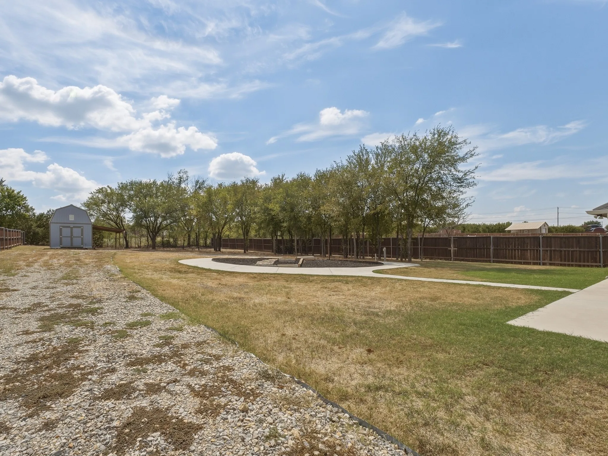 Single Family Residence For Sale in Parker County , 2712 Sonora Canyon Road, Weatherford, Texas 76087, 4 Bedroom, 3 Bathroom, 2 Garage spaces, 2,623 Sqft, built in 2019, mls#21393198, Real Estate Agent in Weatherford, Homes For Sale in Parker county, Homes For Sale in Weatherford, Realtor in Weatherford Texas, Real Estate Brokerage Independent Realty Texas, Luminita Cordes Realtor