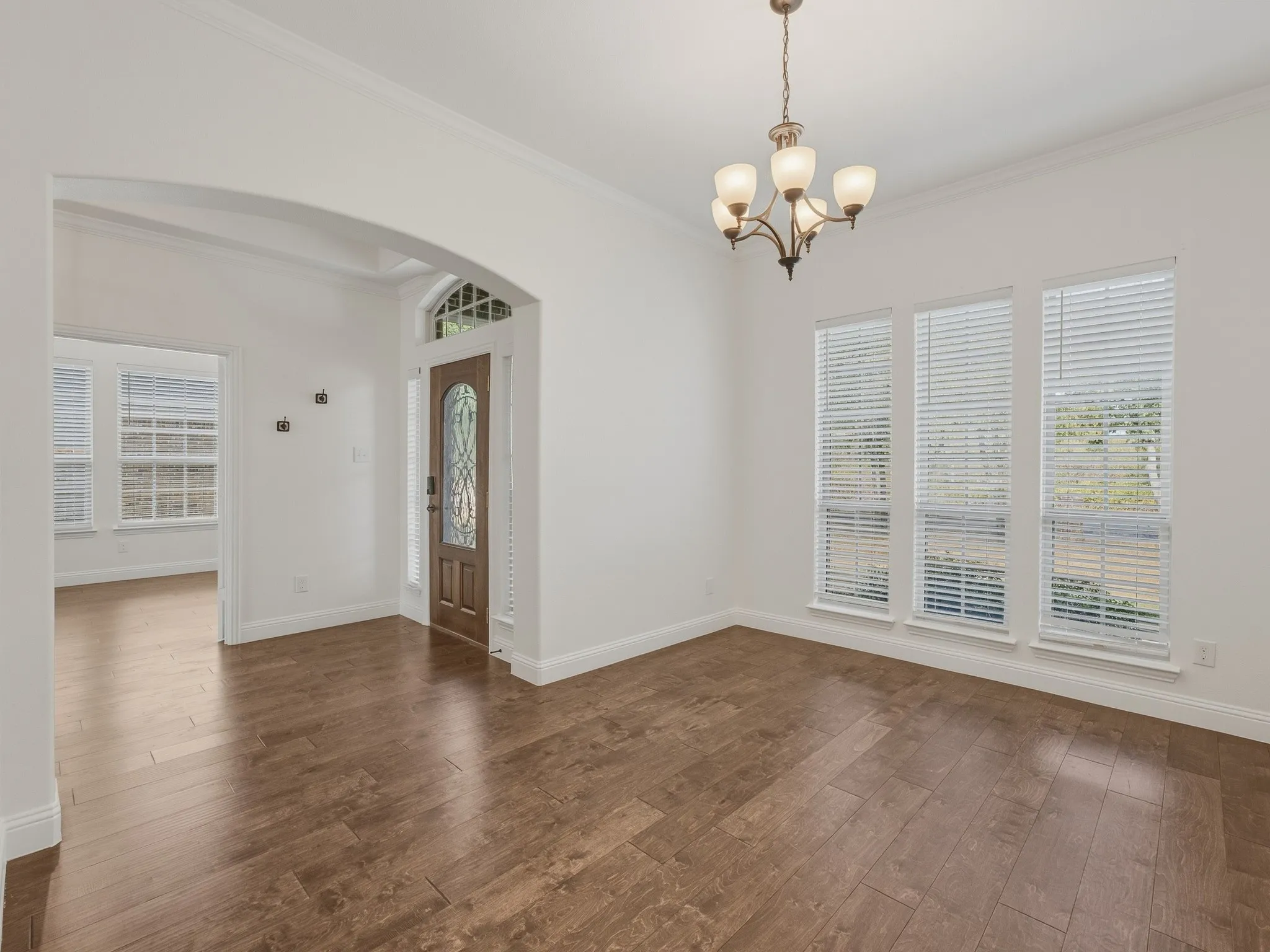 Single Family Residence For Sale in Parker County , 2712 Sonora Canyon Road, Weatherford, Texas 76087, 4 Bedroom, 3 Bathroom, 2 Garage spaces, 2,623 Sqft, built in 2019, mls#21393198, Real Estate Agent in Weatherford, Homes For Sale in Parker county, Homes For Sale in Weatherford, Realtor in Weatherford Texas, Real Estate Brokerage Independent Realty Texas, Luminita Cordes Realtor