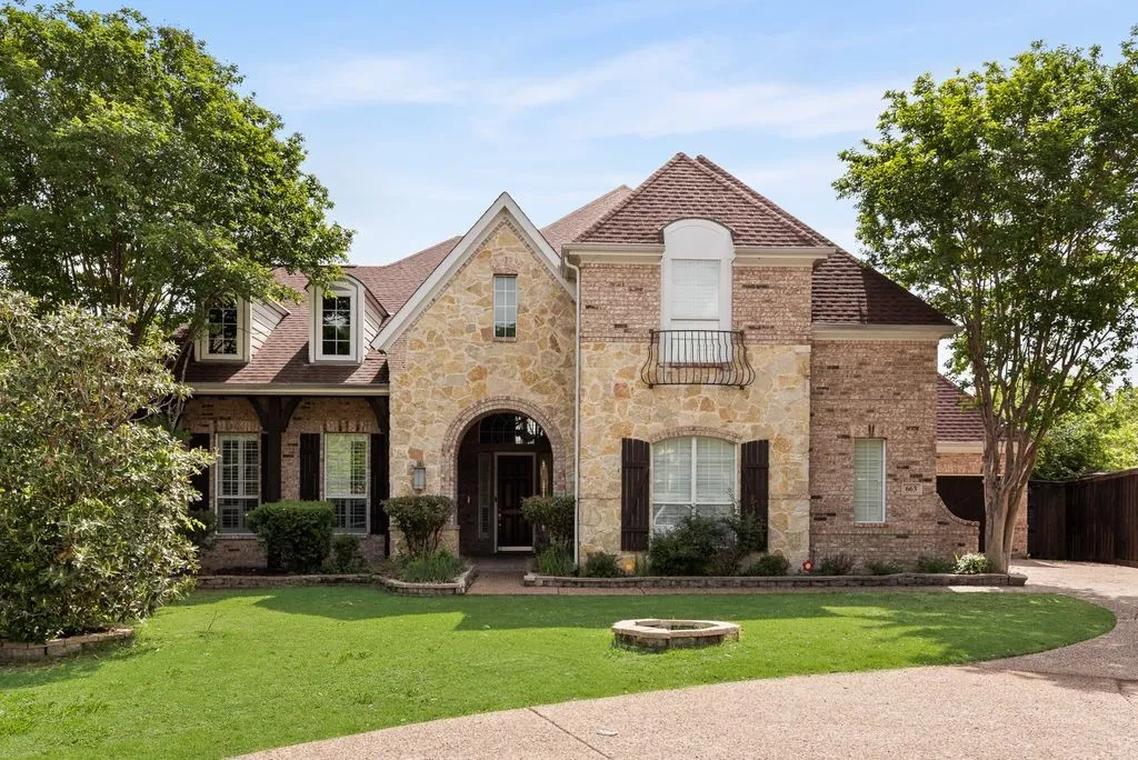 Single Family Residence For Sale in Dallas County , 663 Links View Court, Grand Prairie, Texas 75052, 5 Bedroom, 4 Bathroom, 3 Garage spaces, 4,257 Sqft, built in 2005, mls#21399566, Real Estate Agent in Grand Prairie, Homes For Sale in Dallas county, Homes For Sale in Grand Prairie, Realtor in Grand Prairie Texas, Real Estate Brokerage Independent Realty Texas, Luminita Cordes Realtor