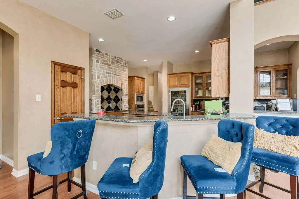 Single Family Residence For Sale in Dallas County , 663 Links View Court, Grand Prairie, Texas 75052, 5 Bedroom, 4 Bathroom, 3 Garage spaces, 4,257 Sqft, built in 2005, mls#21399566, Real Estate Agent in Grand Prairie, Homes For Sale in Dallas county, Homes For Sale in Grand Prairie, Realtor in Grand Prairie Texas, Real Estate Brokerage Independent Realty Texas, Luminita Cordes Realtor