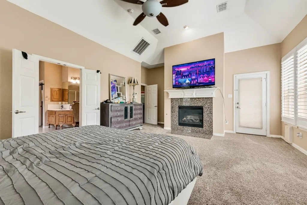 Single Family Residence For Sale in Dallas County , 663 Links View Court, Grand Prairie, Texas 75052, 5 Bedroom, 4 Bathroom, 3 Garage spaces, 4,257 Sqft, built in 2005, mls#21399566, Real Estate Agent in Grand Prairie, Homes For Sale in Dallas county, Homes For Sale in Grand Prairie, Realtor in Grand Prairie Texas, Real Estate Brokerage Independent Realty Texas, Luminita Cordes Realtor