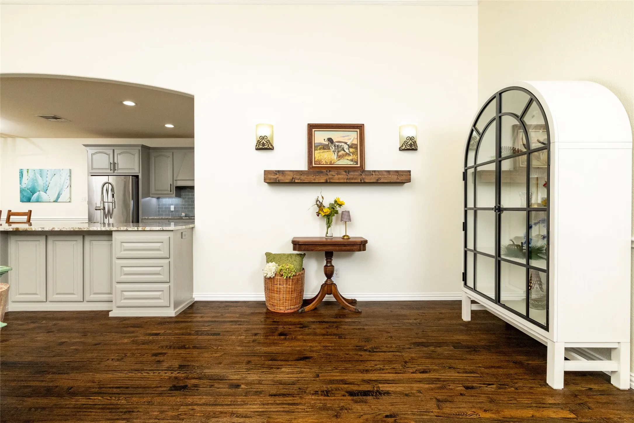 Single Family Residence For Sale in Tarrant County , 8308 Teja Trail, Benbrook, Texas 76126, 3 Bedroom, 2 Bathroom, 2 Garage spaces, 1,741 Sqft, built in 2006, mls#21397859, Real Estate Agent in Benbrook, Homes For Sale in Tarrant county, Homes For Sale in Benbrook, Realtor in Benbrook Texas, Real Estate Brokerage Independent Realty Texas, Luminita Cordes Realtor