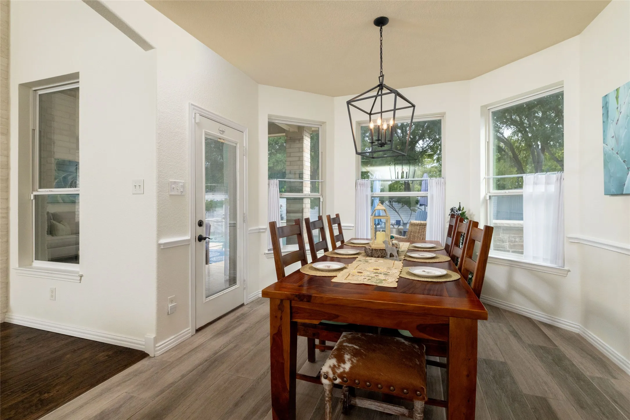 Single Family Residence For Sale in Tarrant County , 8308 Teja Trail, Benbrook, Texas 76126, 3 Bedroom, 2 Bathroom, 2 Garage spaces, 1,741 Sqft, built in 2006, mls#21397859, Real Estate Agent in Benbrook, Homes For Sale in Tarrant county, Homes For Sale in Benbrook, Realtor in Benbrook Texas, Real Estate Brokerage Independent Realty Texas, Luminita Cordes Realtor