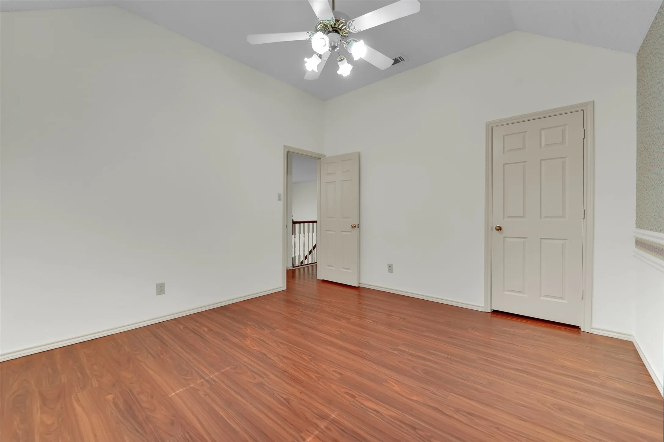 Single Family Residence For Sale in Dallas County , 4210 Stonecastle Drive, Garland, Texas 75044, 4 Bedroom, 3 Bathroom, 2 Garage spaces, 2,609 Sqft, built in 1989, mls#21397653, Real Estate Agent in Garland, Homes For Sale in Dallas county, Homes For Sale in Garland, Realtor in Garland Texas, Real Estate Brokerage Independent Realty Texas, Luminita Cordes Realtor