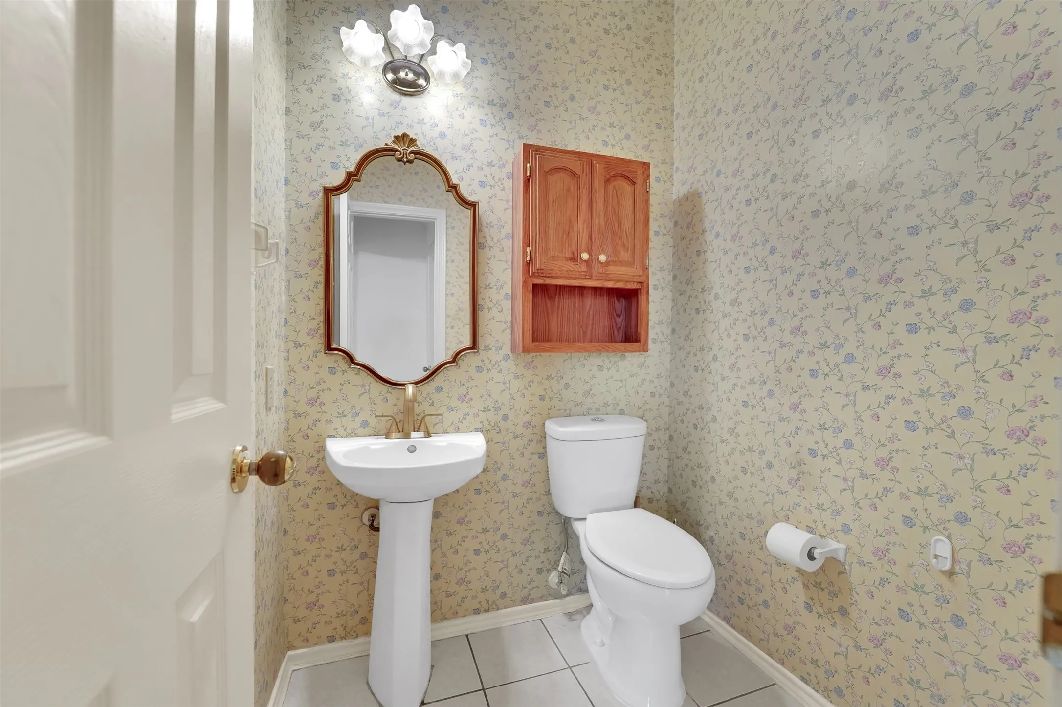 Single Family Residence For Sale in Dallas County , 4210 Stonecastle Drive, Garland, Texas 75044, 4 Bedroom, 3 Bathroom, 2 Garage spaces, 2,609 Sqft, built in 1989, mls#21397653, Real Estate Agent in Garland, Homes For Sale in Dallas county, Homes For Sale in Garland, Realtor in Garland Texas, Real Estate Brokerage Independent Realty Texas, Luminita Cordes Realtor