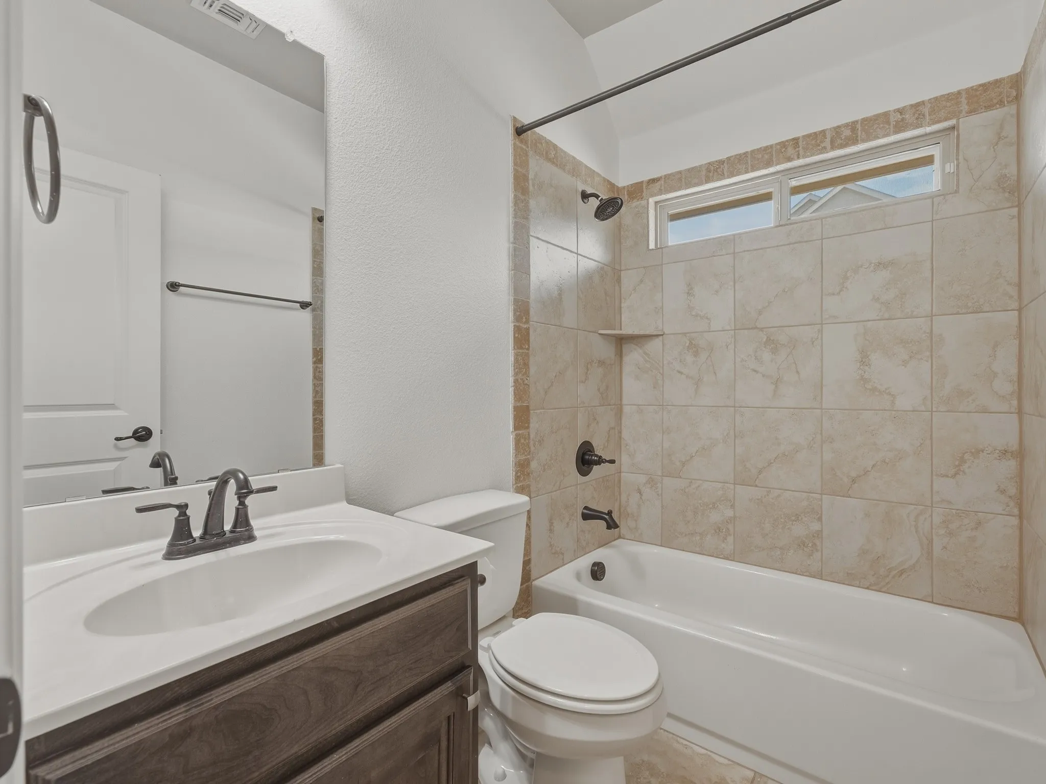 Single Family Residence For Rent in Parker County , 2712 Sonora Canyon Road, Weatherford, Texas 76087, 4 Bedroom, 3 Bathroom, 2 Garage spaces, 2,623 Sqft, built in 2019, mls#21397871, Real Estate Agent in Weatherford, Homes For Rent in Parker county, Homes For Rent in Weatherford, Realtor in Weatherford Texas, Real Estate Brokerage Independent Realty Texas, Luminita Cordes Realtor