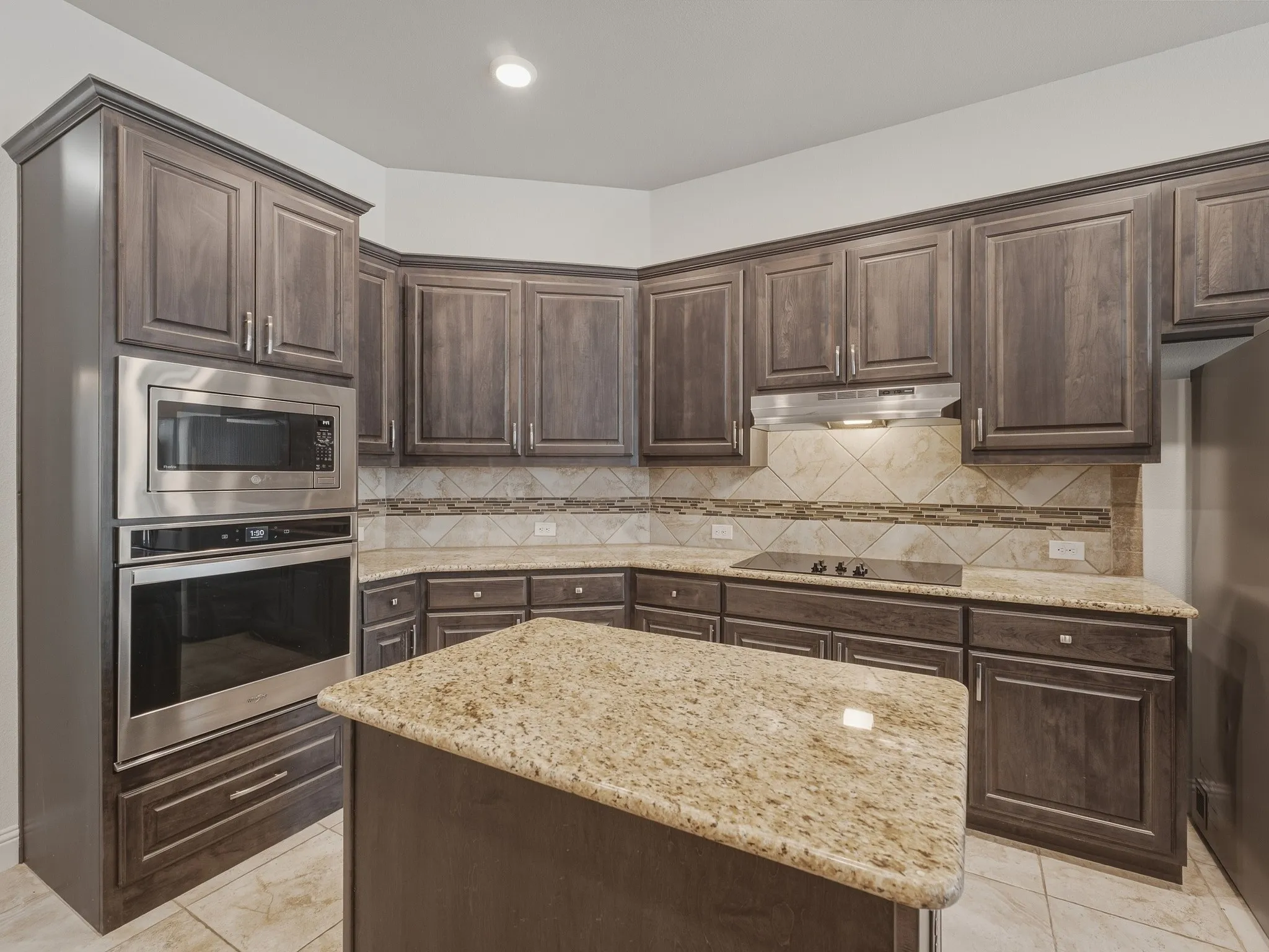 Single Family Residence For Rent in Parker County , 2712 Sonora Canyon Road, Weatherford, Texas 76087, 4 Bedroom, 3 Bathroom, 2 Garage spaces, 2,623 Sqft, built in 2019, mls#21397871, Real Estate Agent in Weatherford, Homes For Rent in Parker county, Homes For Rent in Weatherford, Realtor in Weatherford Texas, Real Estate Brokerage Independent Realty Texas, Luminita Cordes Realtor