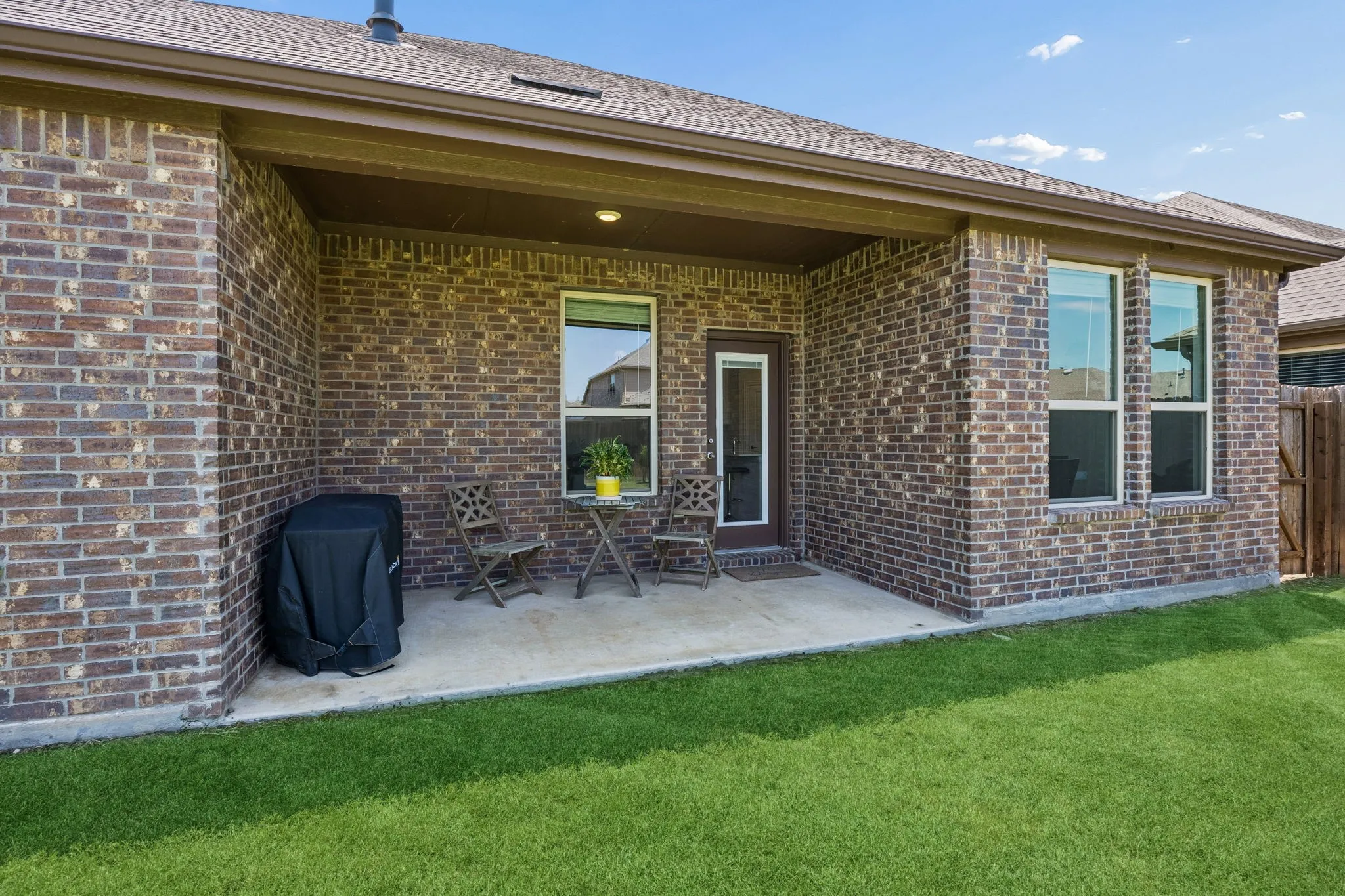 Single Family Residence For Sale in Denton County , 11233 Gold Pan Trail, Aubrey, Texas 76227, 3 Bedroom, 2 Bathroom, 2 Garage spaces, 1,634 Sqft, built in 2021, mls#21399563, Real Estate Agent in Aubrey, Homes For Sale in Denton county, Homes For Sale in Aubrey, Realtor in Aubrey Texas, Real Estate Brokerage Independent Realty Texas, Luminita Cordes Realtor