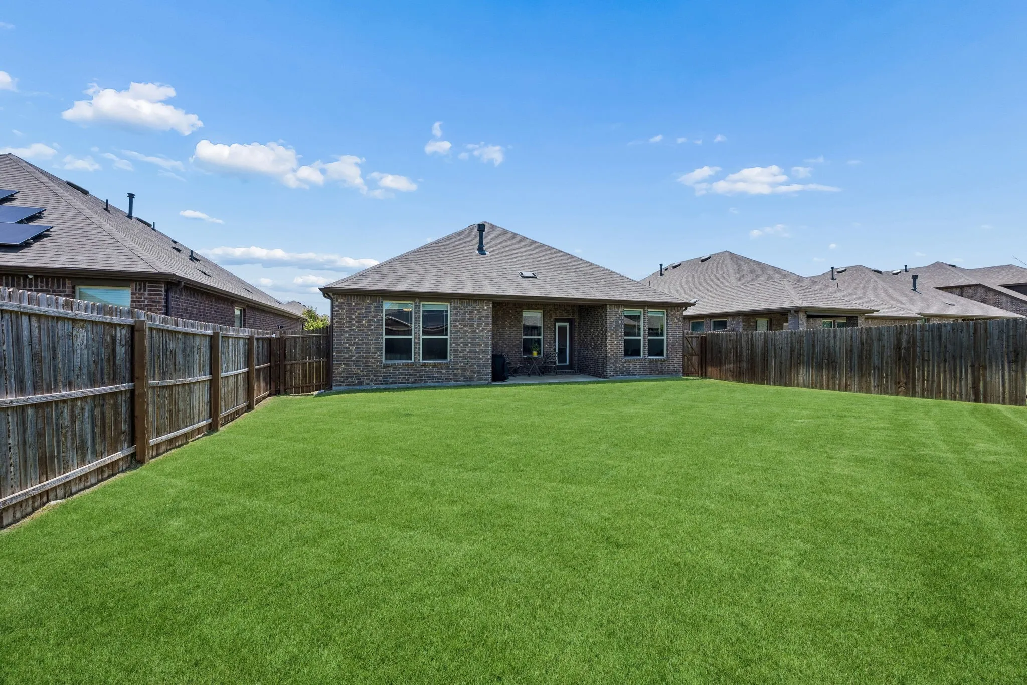 Single Family Residence For Sale in Denton County , 11233 Gold Pan Trail, Aubrey, Texas 76227, 3 Bedroom, 2 Bathroom, 2 Garage spaces, 1,634 Sqft, built in 2021, mls#21399563, Real Estate Agent in Aubrey, Homes For Sale in Denton county, Homes For Sale in Aubrey, Realtor in Aubrey Texas, Real Estate Brokerage Independent Realty Texas, Luminita Cordes Realtor