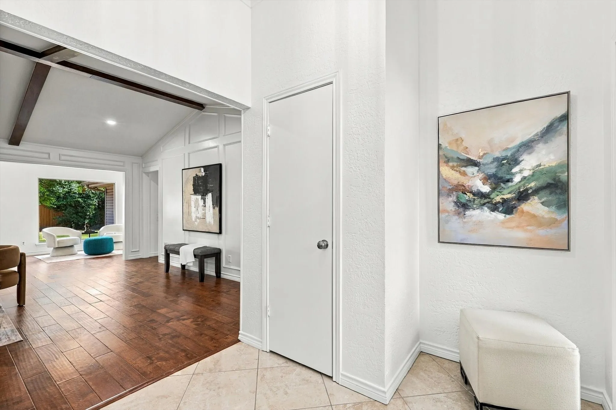 Single Family Residence For Sale in Dallas County , 514 Ridgegate Drive, Garland, Texas 75040, 3 Bedroom, 2 Bathroom, 2 Garage spaces, 2,000 Sqft, built in 1976, mls#21394727, Real Estate Agent in Garland, Homes For Sale in Dallas county, Homes For Sale in Garland, Realtor in Garland Texas, Real Estate Brokerage Independent Realty Texas, Luminita Cordes Realtor