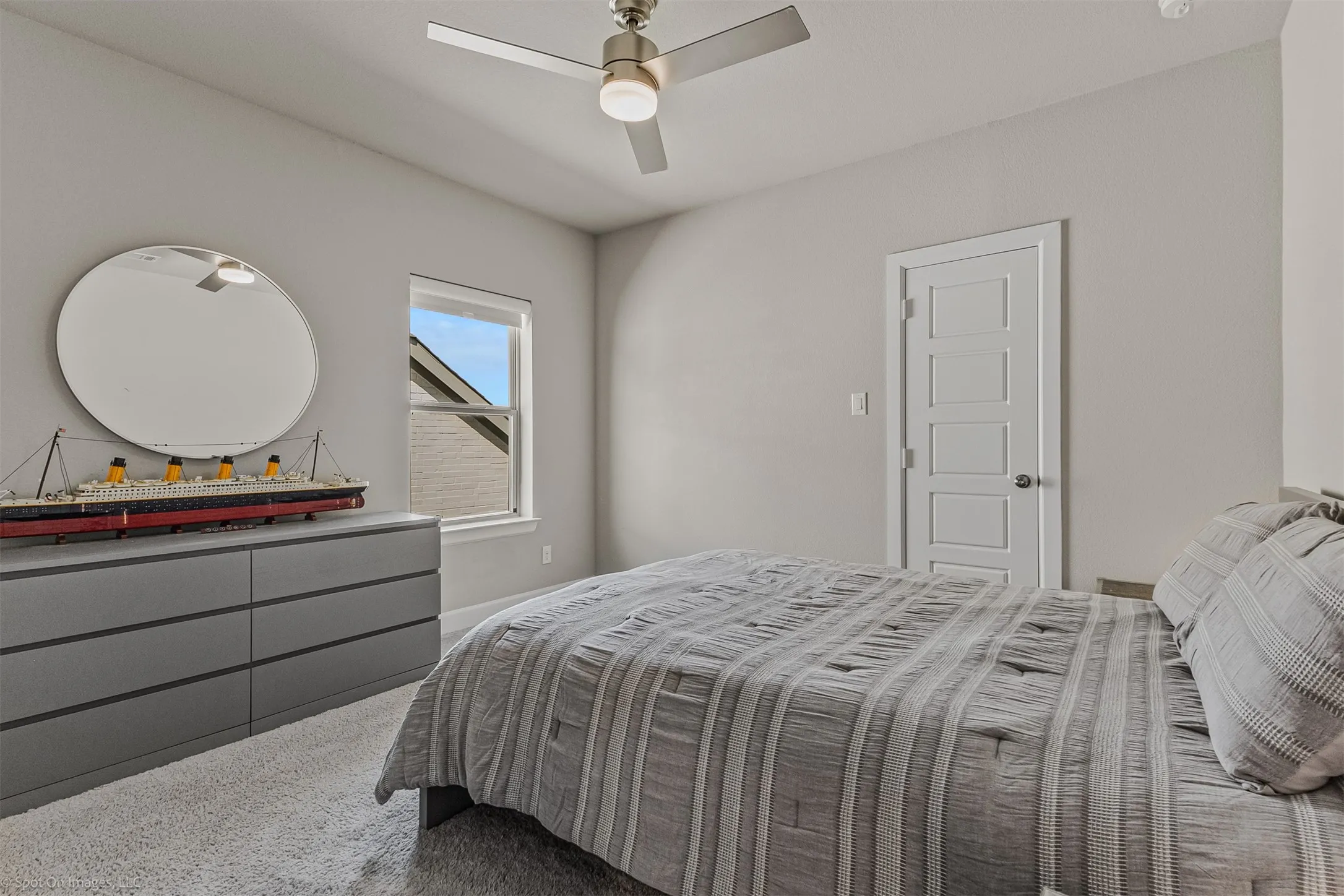 Second floor bedroom of 1302 20th St, Argyle, TX in Harvest by Hillwood