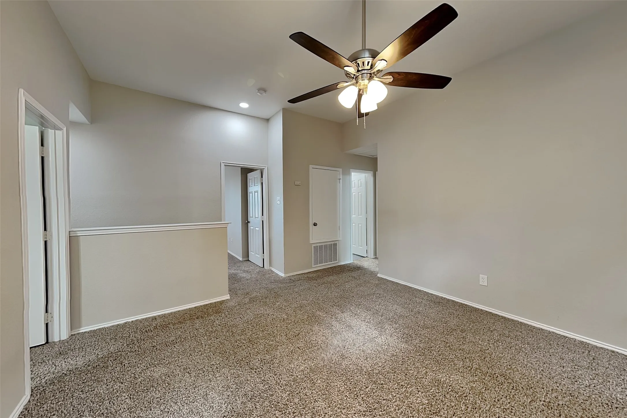 Single Family Residence For Rent in Tarrant County , 13841 High Mesa Road, Fort Worth, Texas 76262, 4 Bedroom, 3 Bathroom, 2 Garage spaces, 2,366 Sqft, built in 2003, mls#21399582, Real Estate Agent in Fort Worth, Homes For Rent in Tarrant county, Homes For Rent in Fort Worth, Realtor in Fort Worth Texas, Real Estate Brokerage Independent Realty Texas, Luminita Cordes Realtor