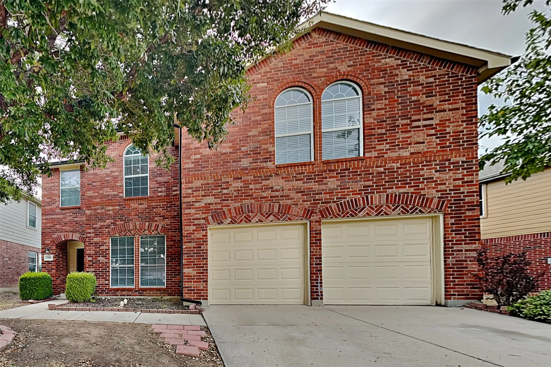 Single Family Residence For Rent