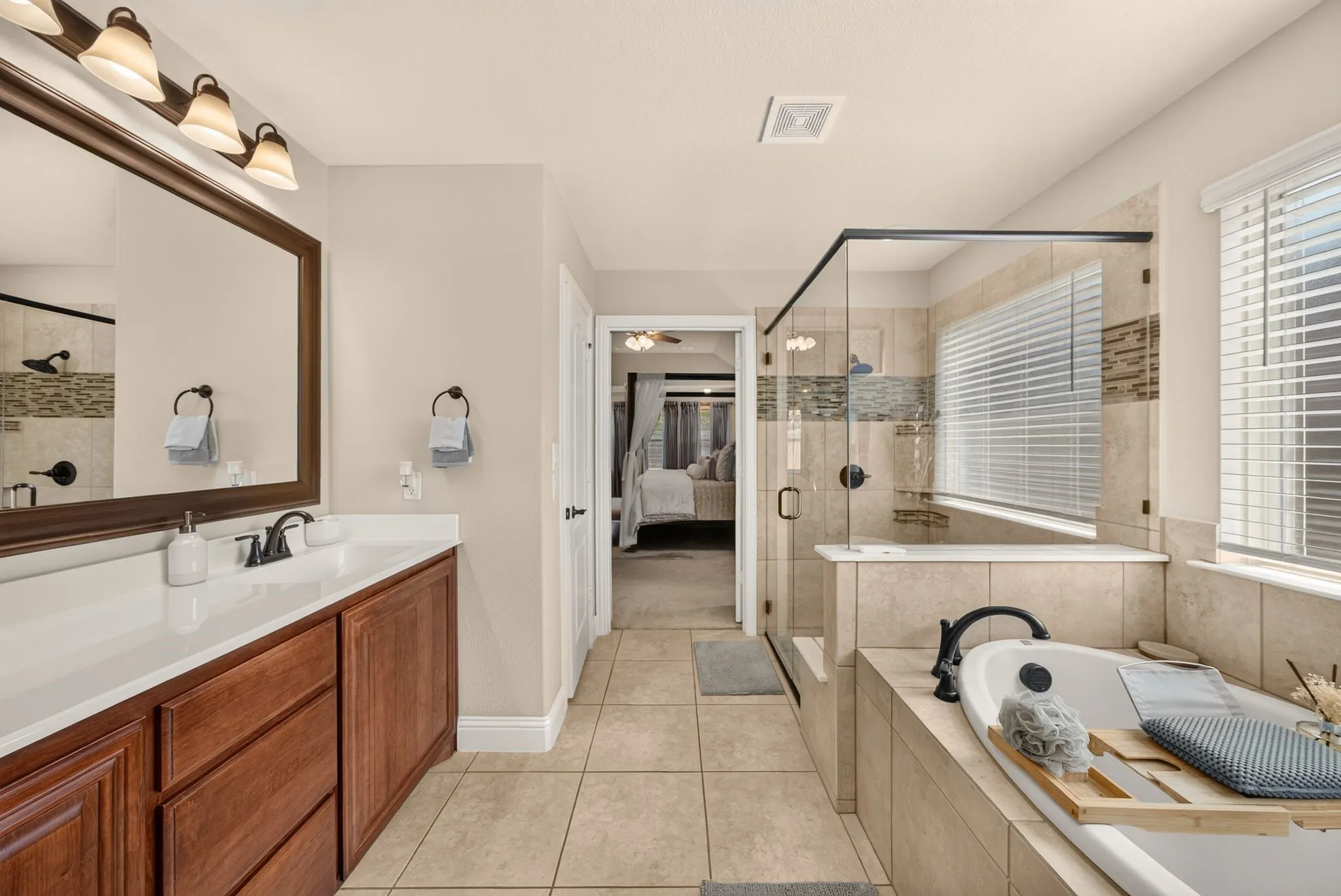 Single Family Residence For Sale in Tarrant County , 5011 Lake Park Drive, Mansfield, Texas 76063, 5 Bedroom, 3 Bathroom, 2 Garage spaces, 3,518 Sqft, built in 2020, mls#21399575, Real Estate Agent in Mansfield, Homes For Sale in Tarrant county, Homes For Sale in Mansfield, Realtor in Mansfield Texas, Real Estate Brokerage Independent Realty Texas, Luminita Cordes Realtor