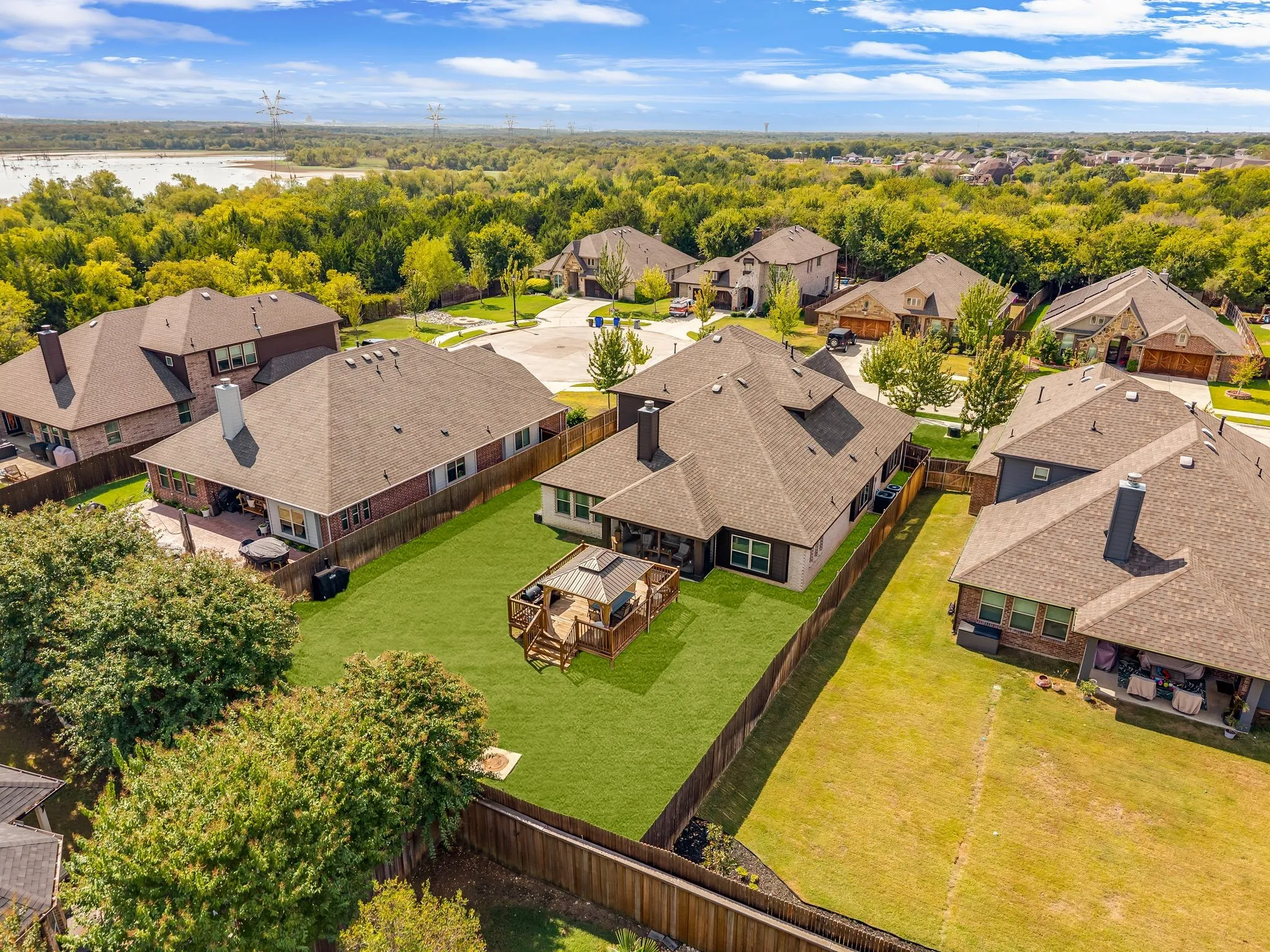 Single Family Residence For Sale in Tarrant County , 5011 Lake Park Drive, Mansfield, Texas 76063, 5 Bedroom, 3 Bathroom, 2 Garage spaces, 3,518 Sqft, built in 2020, mls#21399575, Real Estate Agent in Mansfield, Homes For Sale in Tarrant county, Homes For Sale in Mansfield, Realtor in Mansfield Texas, Real Estate Brokerage Independent Realty Texas, Luminita Cordes Realtor