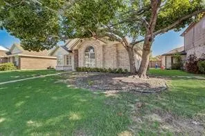 Single Family Residence For Rent in Collin County , 2310 Foothill Road, Mc Kinney, Texas 75072, 3 Bedroom, 2 Bathroom, 2 Garage spaces, 1,319 Sqft, built in 1988, mls#21398102, Real Estate Agent in Mc Kinney, Homes For Rent in Collin county, Homes For Rent in Mc Kinney, Realtor in Mc Kinney Texas, Real Estate Brokerage Independent Realty Texas, Luminita Cordes Realtor