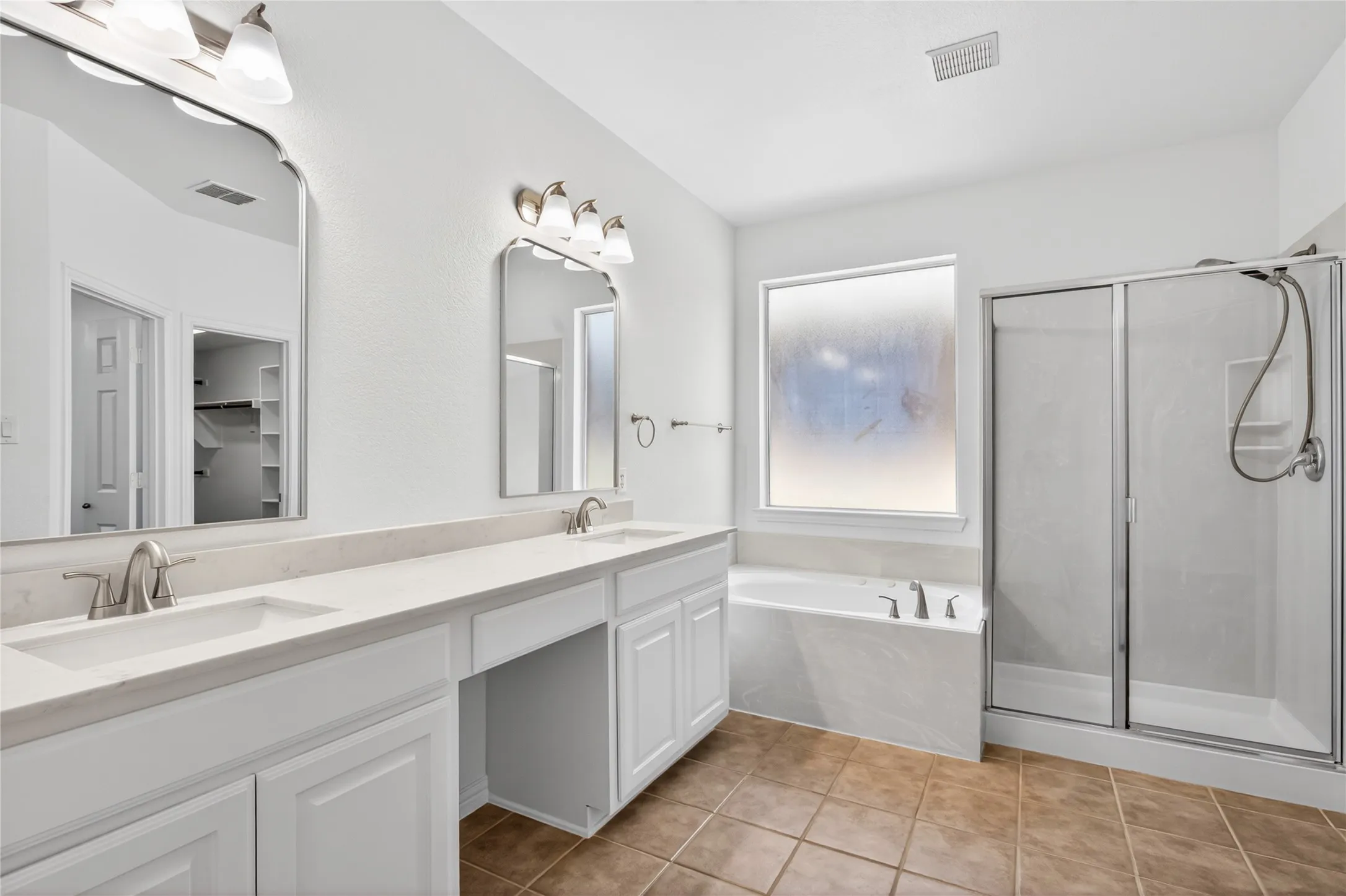 Single Family Residence For Sale in Denton County , 3229 Horizons Drive, Little Elm, Texas 75068, 4 Bedroom, 2 Bathroom, 2 Garage spaces, 2,511 Sqft, built in 2006, mls#21397484, Real Estate Agent in Little Elm, Homes For Sale in Denton county, Homes For Sale in Little Elm, Realtor in Little Elm Texas, Real Estate Brokerage Independent Realty Texas, Luminita Cordes Realtor