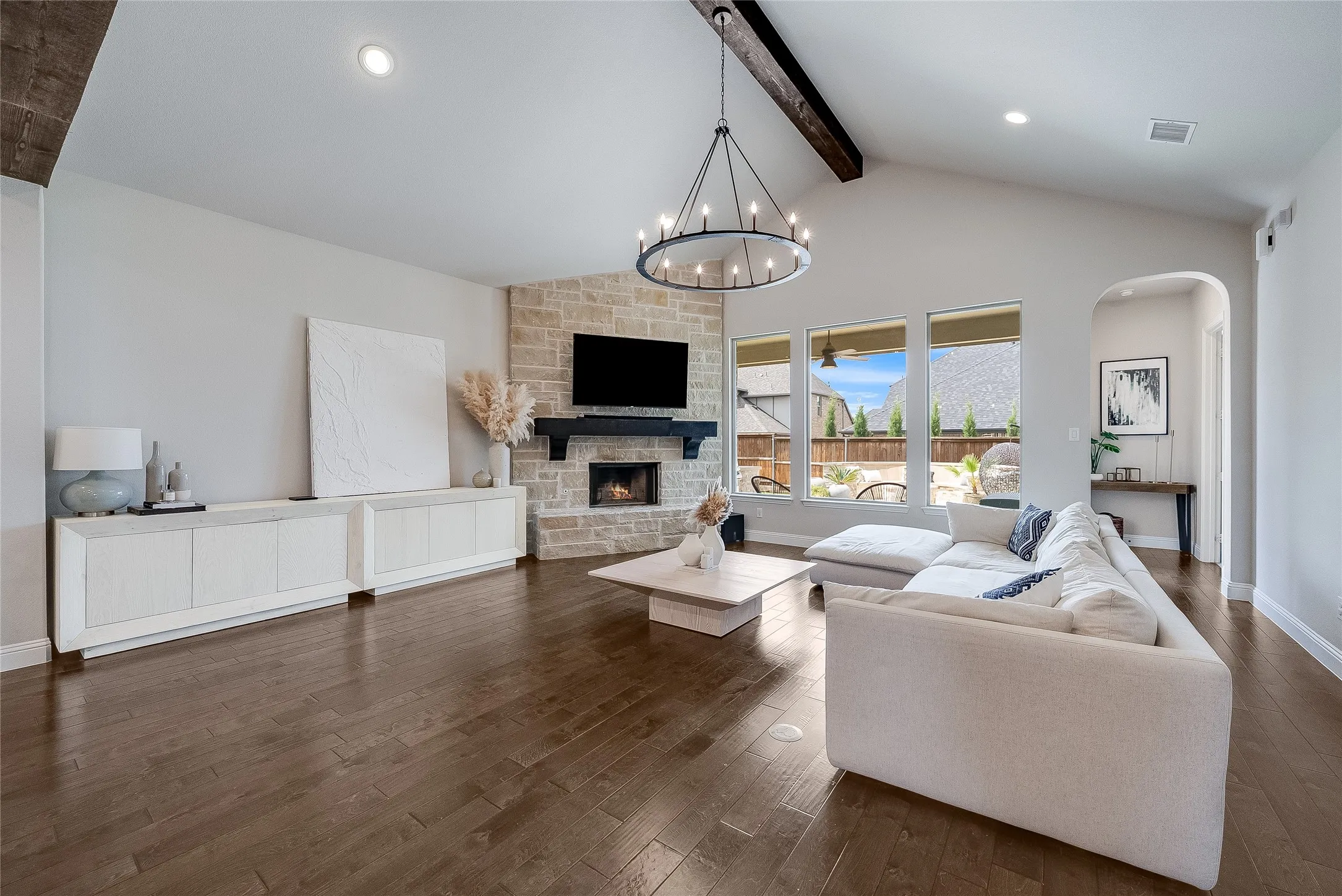 Single Family Residence For Sale in Collin County , 1734 Ellington Drive, Celina, Texas 75009, 4 Bedroom, 3 Bathroom, 3 Garage spaces, 3,155 Sqft, built in 2017, mls#21399046, Real Estate Agent in Celina, Homes For Sale in Collin county, Homes For Sale in Celina, Realtor in Celina Texas, Real Estate Brokerage Independent Realty Texas, Luminita Cordes Realtor