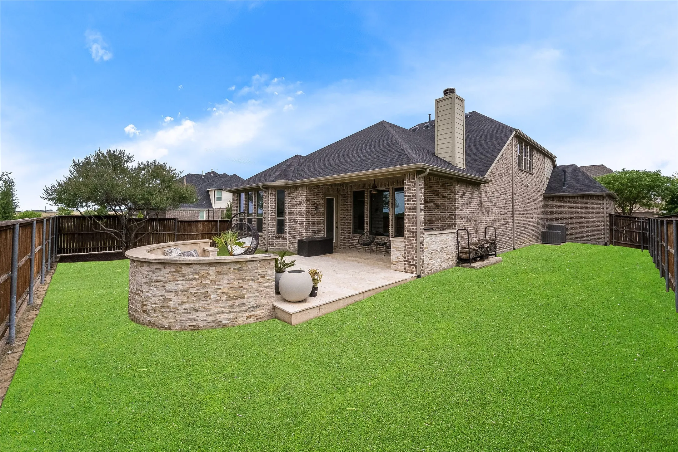 Single Family Residence For Sale in Collin County , 1734 Ellington Drive, Celina, Texas 75009, 4 Bedroom, 3 Bathroom, 3 Garage spaces, 3,155 Sqft, built in 2017, mls#21399046, Real Estate Agent in Celina, Homes For Sale in Collin county, Homes For Sale in Celina, Realtor in Celina Texas, Real Estate Brokerage Independent Realty Texas, Luminita Cordes Realtor