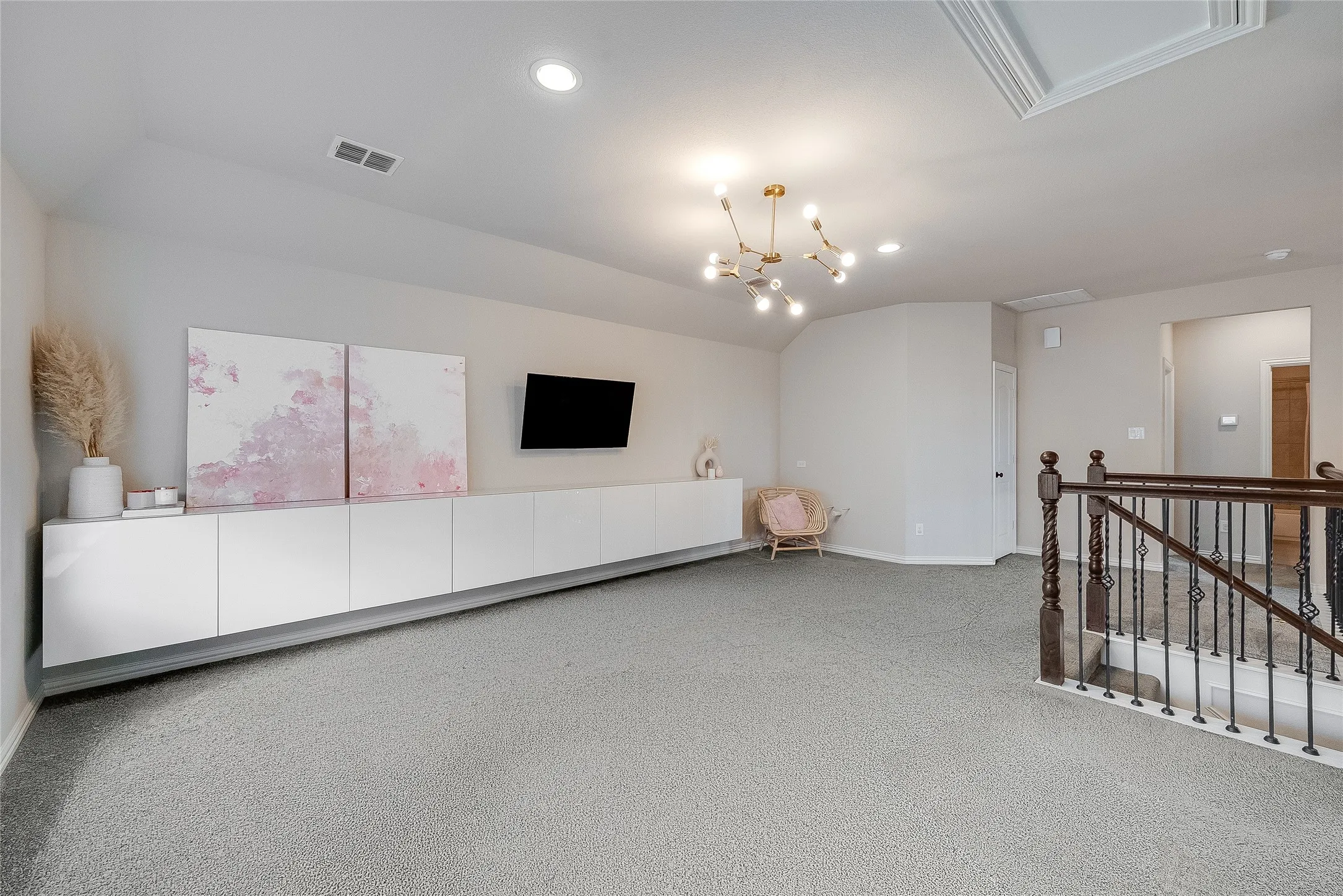 Single Family Residence For Sale in Collin County , 1734 Ellington Drive, Celina, Texas 75009, 4 Bedroom, 3 Bathroom, 3 Garage spaces, 3,155 Sqft, built in 2017, mls#21399046, Real Estate Agent in Celina, Homes For Sale in Collin county, Homes For Sale in Celina, Realtor in Celina Texas, Real Estate Brokerage Independent Realty Texas, Luminita Cordes Realtor
