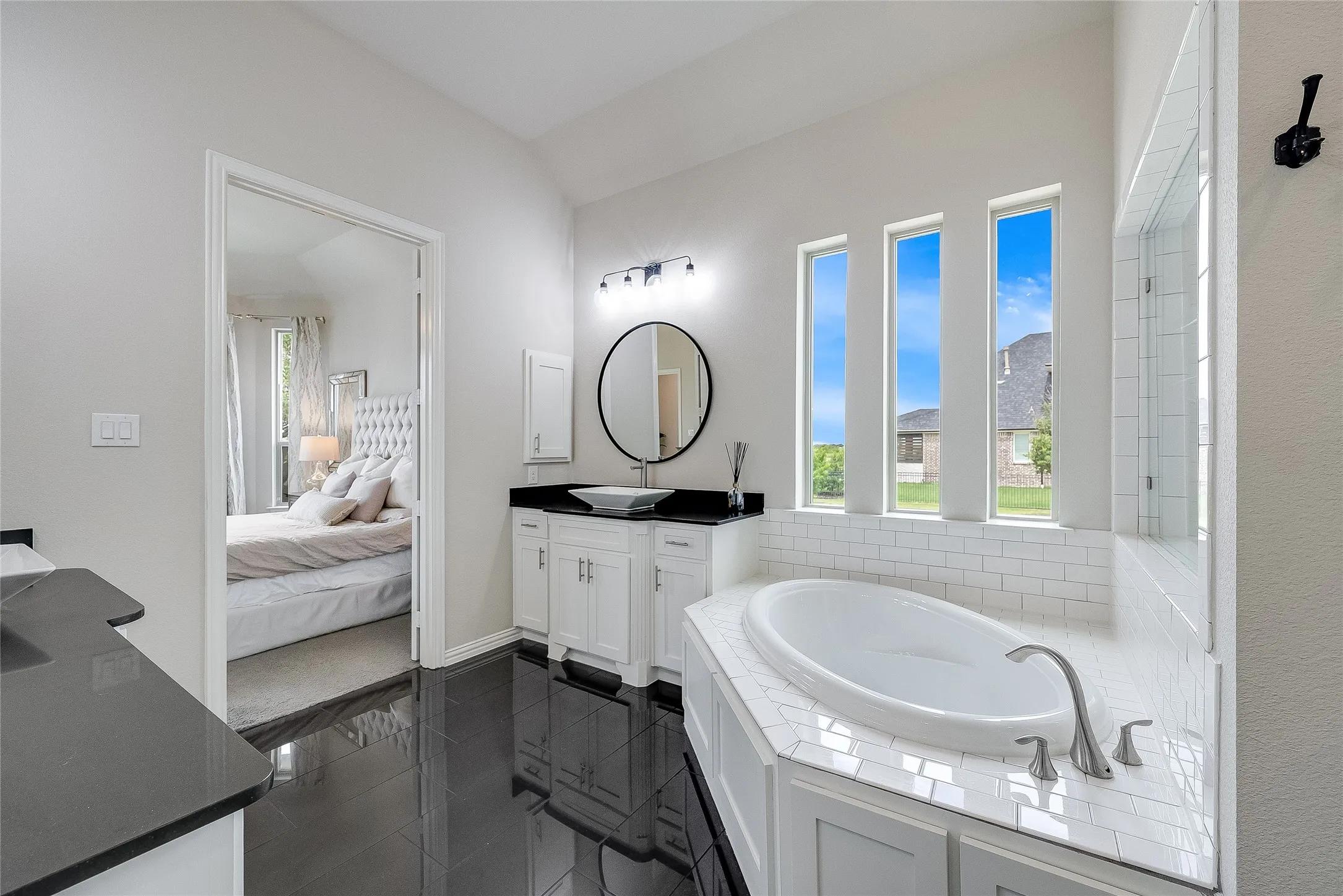 Single Family Residence For Sale in Collin County , 1734 Ellington Drive, Celina, Texas 75009, 4 Bedroom, 3 Bathroom, 3 Garage spaces, 3,155 Sqft, built in 2017, mls#21399046, Real Estate Agent in Celina, Homes For Sale in Collin county, Homes For Sale in Celina, Realtor in Celina Texas, Real Estate Brokerage Independent Realty Texas, Luminita Cordes Realtor