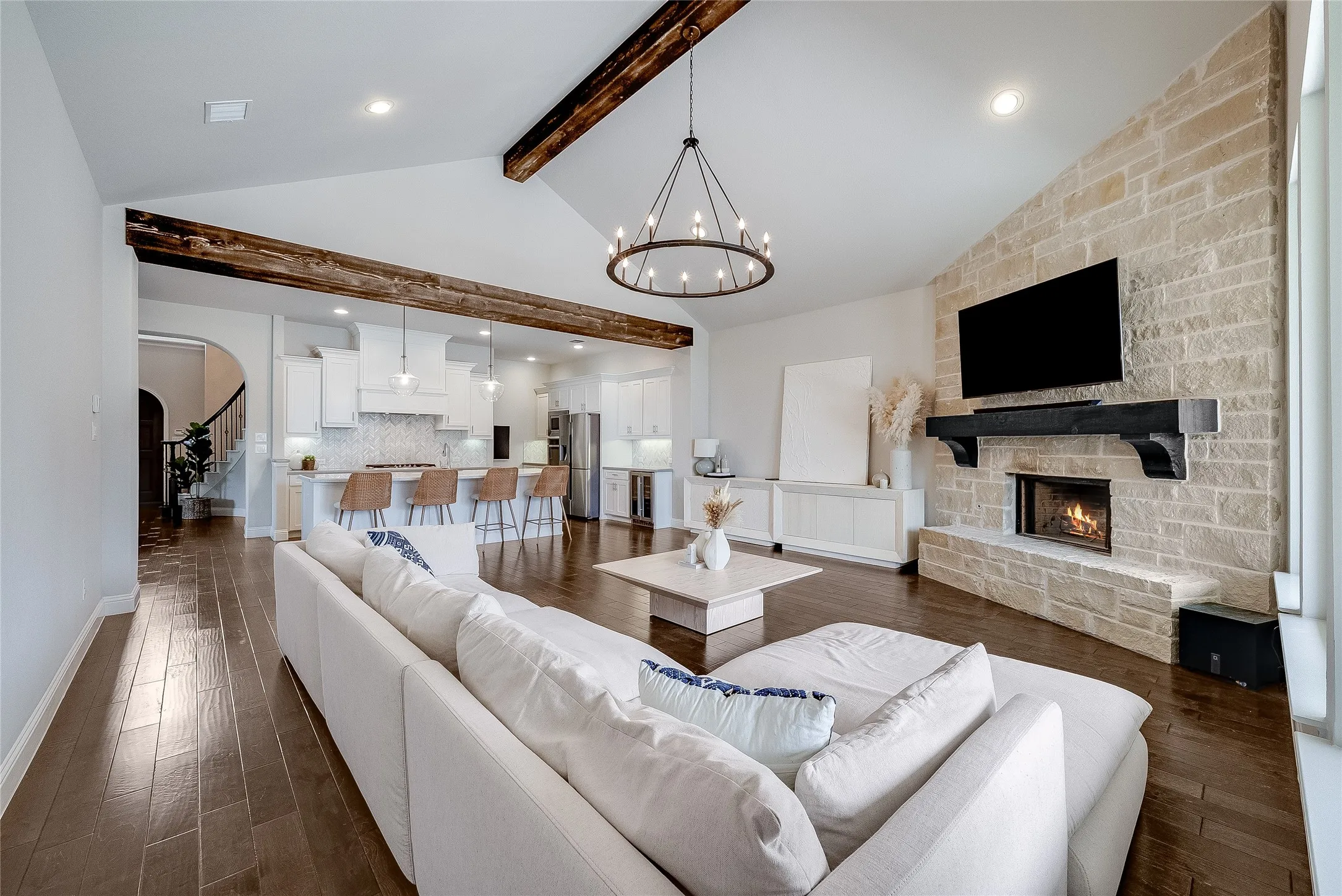 Single Family Residence For Sale in Collin County , 1734 Ellington Drive, Celina, Texas 75009, 4 Bedroom, 3 Bathroom, 3 Garage spaces, 3,155 Sqft, built in 2017, mls#21399046, Real Estate Agent in Celina, Homes For Sale in Collin county, Homes For Sale in Celina, Realtor in Celina Texas, Real Estate Brokerage Independent Realty Texas, Luminita Cordes Realtor
