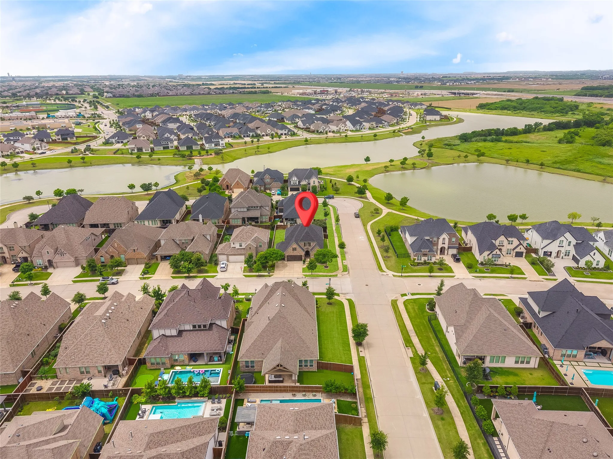 Single Family Residence For Sale in Collin County , 1734 Ellington Drive, Celina, Texas 75009, 4 Bedroom, 3 Bathroom, 3 Garage spaces, 3,155 Sqft, built in 2017, mls#21399046, Real Estate Agent in Celina, Homes For Sale in Collin county, Homes For Sale in Celina, Realtor in Celina Texas, Real Estate Brokerage Independent Realty Texas, Luminita Cordes Realtor
