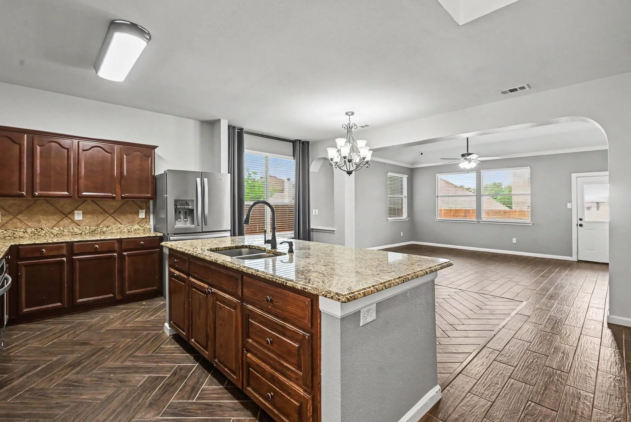 Single Family Residence For Sale in Tarrant County , 10005 Shelburne Road, Fort Worth, Texas 76244, 4 Bedroom, 3 Bathroom, 2 Garage spaces, 3,580 Sqft, built in 2004, mls#21398189, Real Estate Agent in Fort Worth, Homes For Sale in Tarrant county, Homes For Sale in Fort Worth, Realtor in Fort Worth Texas, Real Estate Brokerage Independent Realty Texas, Luminita Cordes Realtor