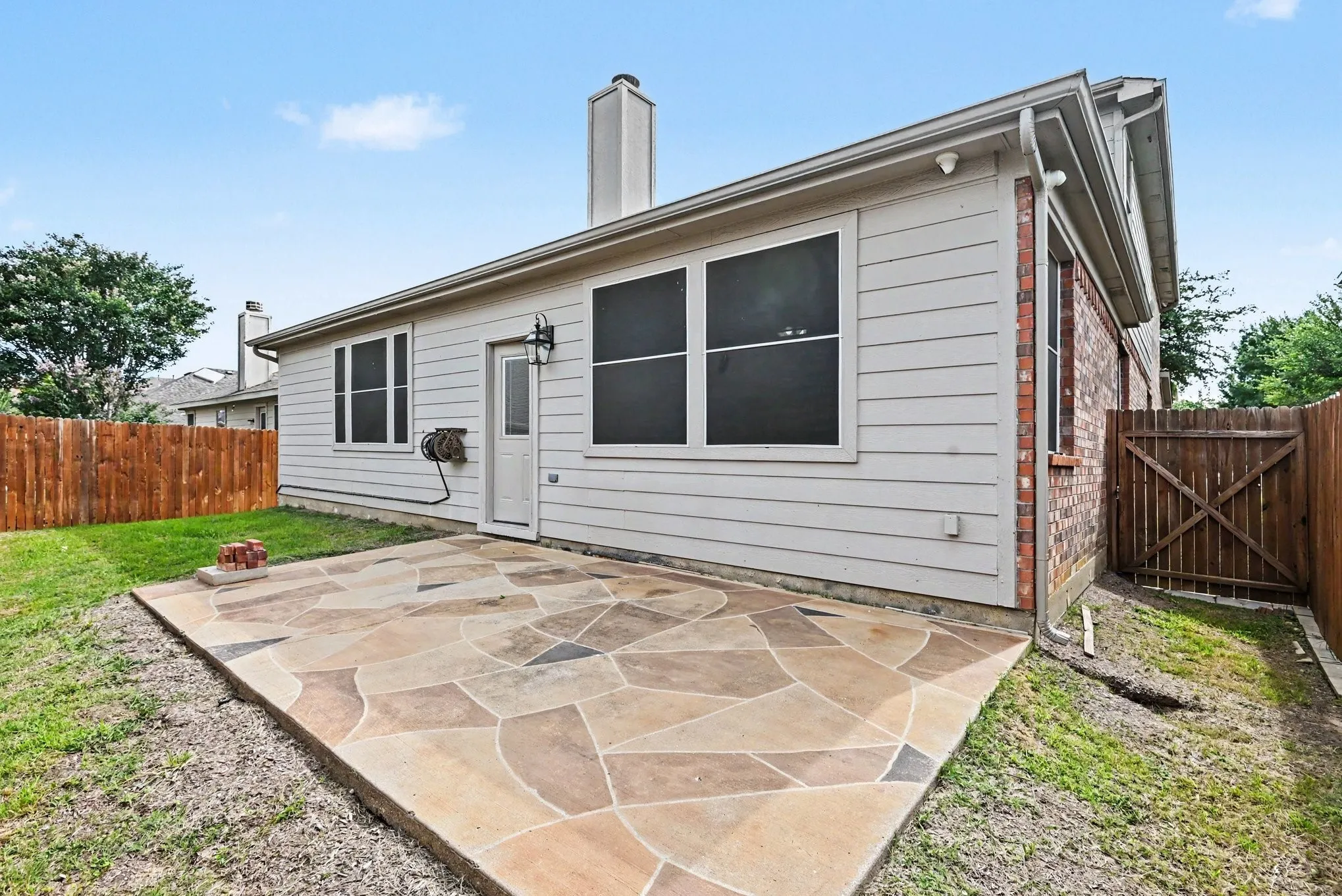 Single Family Residence For Sale in Tarrant County , 10005 Shelburne Road, Fort Worth, Texas 76244, 4 Bedroom, 3 Bathroom, 2 Garage spaces, 3,580 Sqft, built in 2004, mls#21398189, Real Estate Agent in Fort Worth, Homes For Sale in Tarrant county, Homes For Sale in Fort Worth, Realtor in Fort Worth Texas, Real Estate Brokerage Independent Realty Texas, Luminita Cordes Realtor