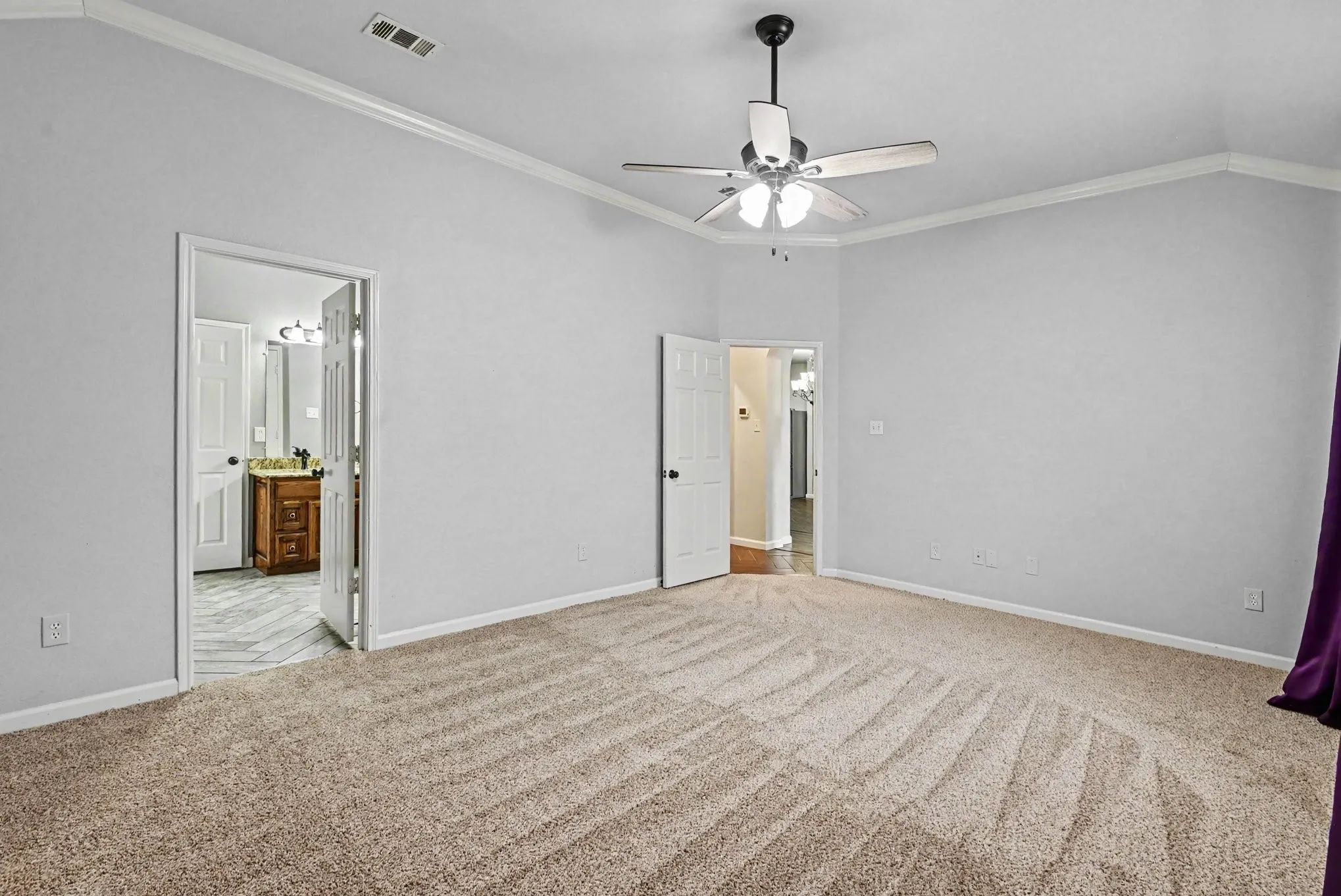 Single Family Residence For Sale in Tarrant County , 10005 Shelburne Road, Fort Worth, Texas 76244, 4 Bedroom, 3 Bathroom, 2 Garage spaces, 3,580 Sqft, built in 2004, mls#21398189, Real Estate Agent in Fort Worth, Homes For Sale in Tarrant county, Homes For Sale in Fort Worth, Realtor in Fort Worth Texas, Real Estate Brokerage Independent Realty Texas, Luminita Cordes Realtor