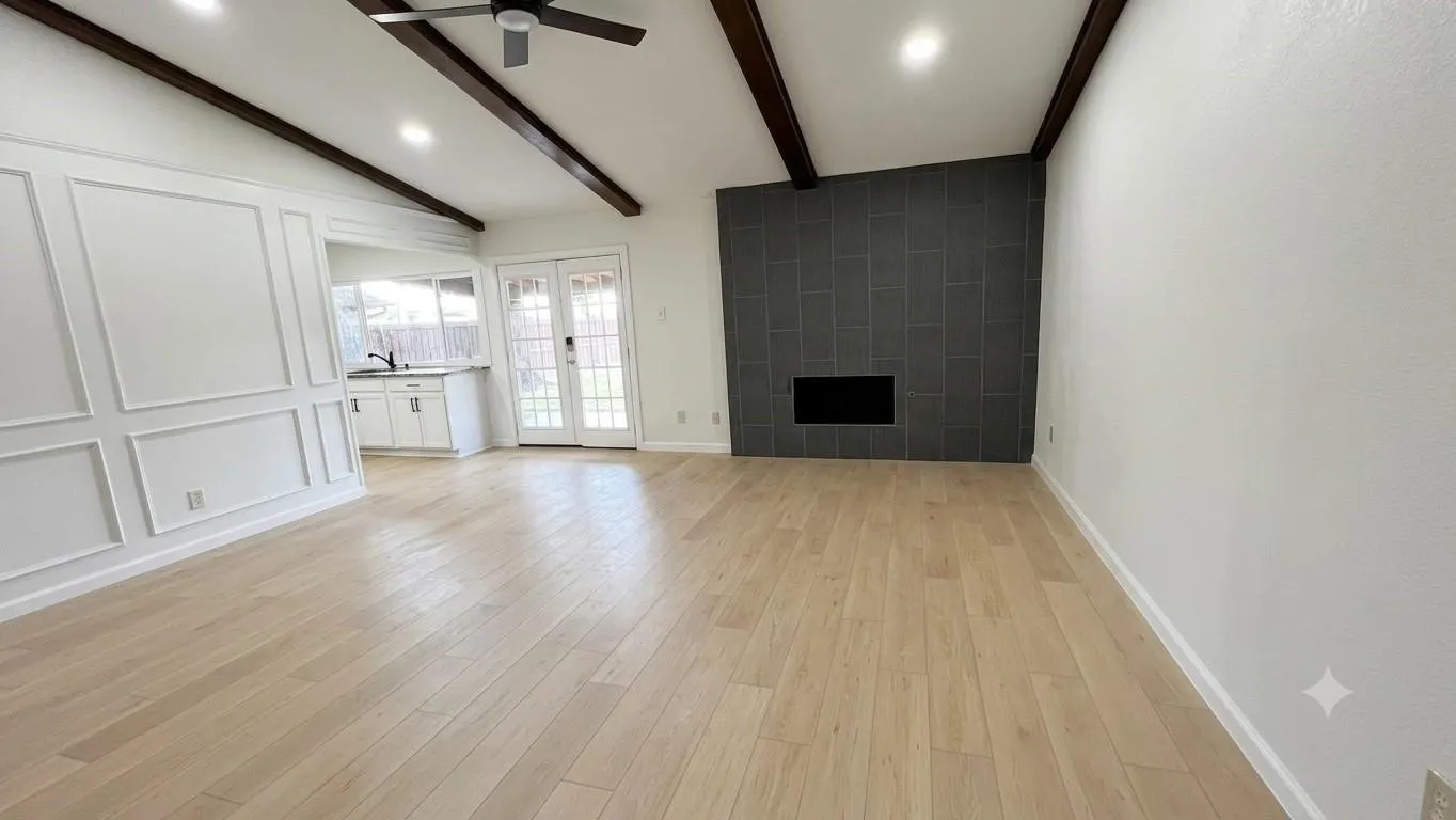 Single Family Residence For Sale in Denton County , 1314 Applegate Drive, Lewisville, Texas 75067, 3 Bedroom, 2 Bathroom, 2 Garage spaces, 1,528 Sqft, built in 1972, mls#21399205, Real Estate Agent in Lewisville, Homes For Sale in Denton county, Homes For Sale in Lewisville, Realtor in Lewisville Texas, Real Estate Brokerage Independent Realty Texas, Luminita Cordes Realtor