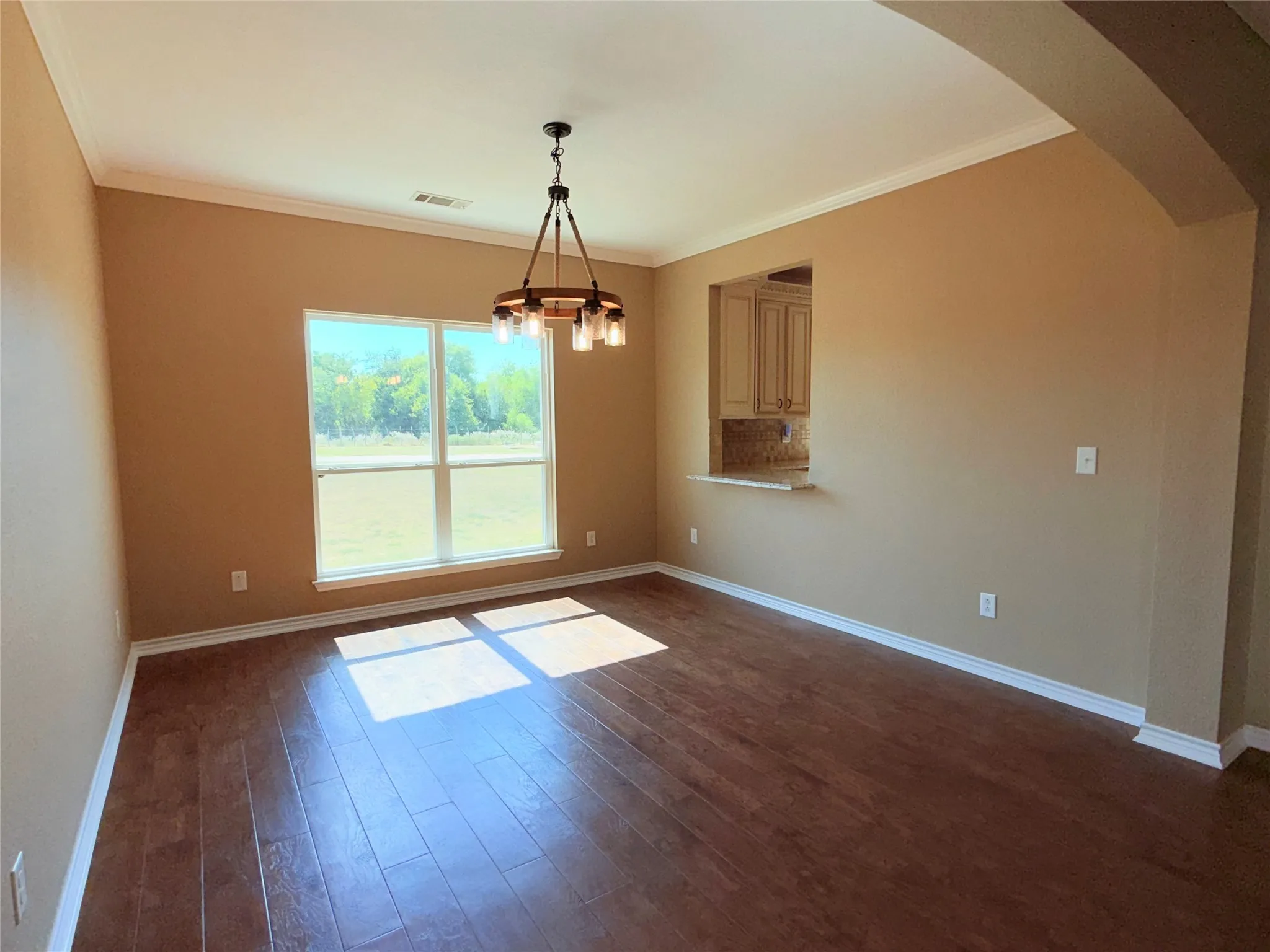 Single Family Residence For Sale in Limestone County , 1220 Hinchliffe Road, Mexia, Texas 76667, 3 Bedroom, 4 Bathroom, 2 Garage spaces, 3,383 Sqft, built in 2014, mls#21397689, Real Estate Agent in Mexia, Homes For Sale in Limestone county, Homes For Sale in Mexia, Realtor in Mexia Texas, Real Estate Brokerage Independent Realty Texas, Luminita Cordes Realtor