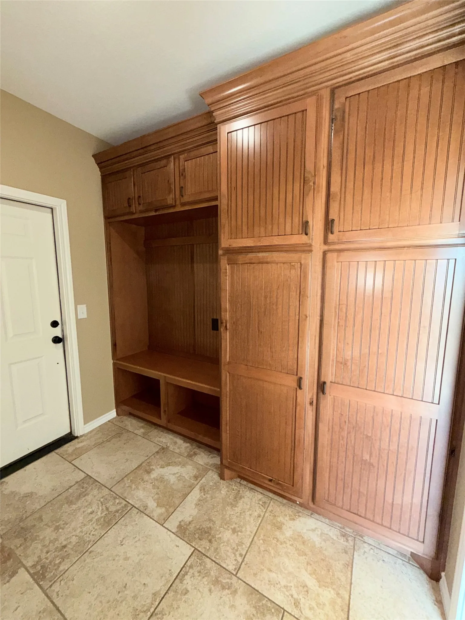 Single Family Residence For Sale in Limestone County , 1220 Hinchliffe Road, Mexia, Texas 76667, 3 Bedroom, 4 Bathroom, 2 Garage spaces, 3,383 Sqft, built in 2014, mls#21397689, Real Estate Agent in Mexia, Homes For Sale in Limestone county, Homes For Sale in Mexia, Realtor in Mexia Texas, Real Estate Brokerage Independent Realty Texas, Luminita Cordes Realtor