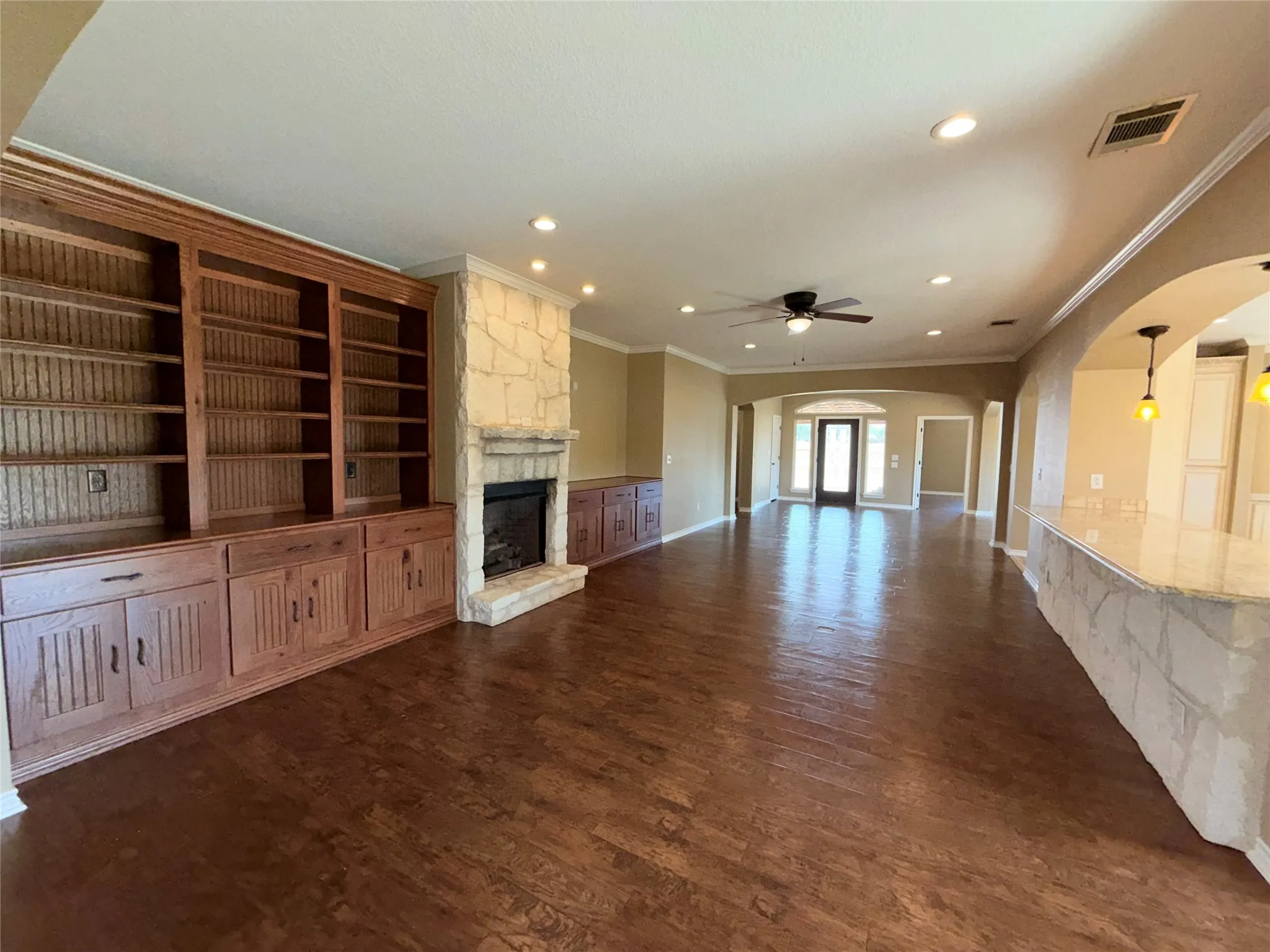 Single Family Residence For Sale in Limestone County , 1220 Hinchliffe Road, Mexia, Texas 76667, 3 Bedroom, 4 Bathroom, 2 Garage spaces, 3,383 Sqft, built in 2014, mls#21397689, Real Estate Agent in Mexia, Homes For Sale in Limestone county, Homes For Sale in Mexia, Realtor in Mexia Texas, Real Estate Brokerage Independent Realty Texas, Luminita Cordes Realtor