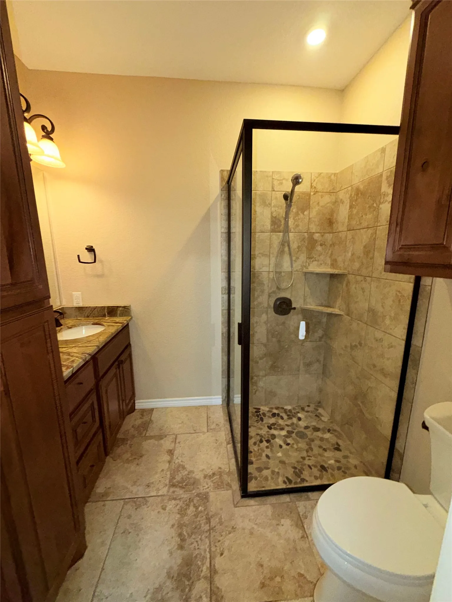 Single Family Residence For Sale in Limestone County , 1220 Hinchliffe Road, Mexia, Texas 76667, 3 Bedroom, 4 Bathroom, 2 Garage spaces, 3,383 Sqft, built in 2014, mls#21397689, Real Estate Agent in Mexia, Homes For Sale in Limestone county, Homes For Sale in Mexia, Realtor in Mexia Texas, Real Estate Brokerage Independent Realty Texas, Luminita Cordes Realtor