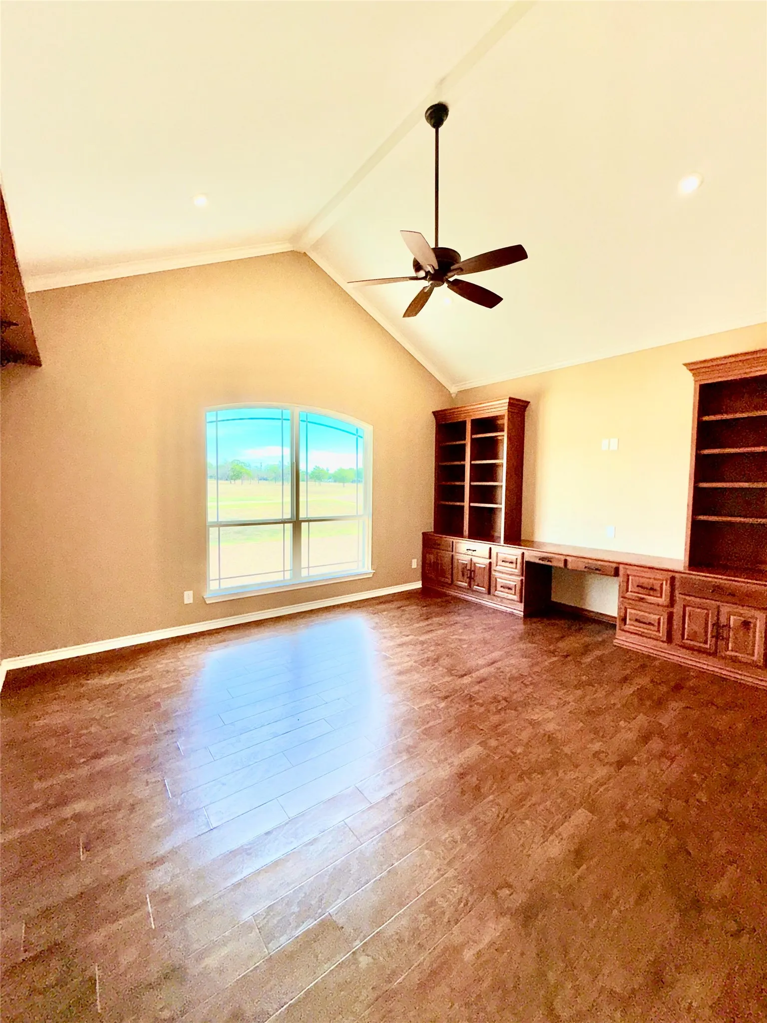 Single Family Residence For Sale in Limestone County , 1220 Hinchliffe Road, Mexia, Texas 76667, 3 Bedroom, 4 Bathroom, 2 Garage spaces, 3,383 Sqft, built in 2014, mls#21397689, Real Estate Agent in Mexia, Homes For Sale in Limestone county, Homes For Sale in Mexia, Realtor in Mexia Texas, Real Estate Brokerage Independent Realty Texas, Luminita Cordes Realtor