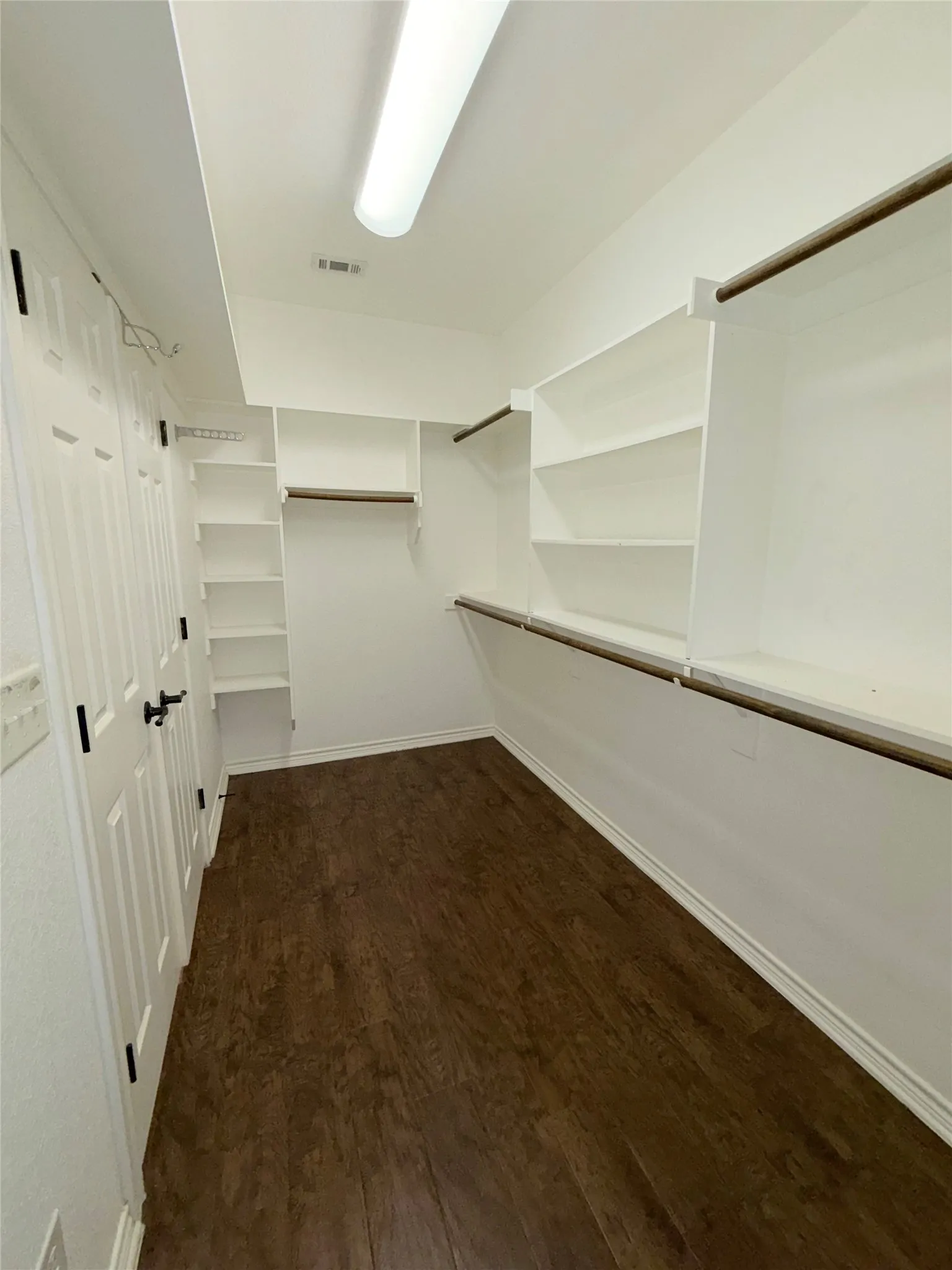 Single Family Residence For Sale in Limestone County , 1220 Hinchliffe Road, Mexia, Texas 76667, 3 Bedroom, 4 Bathroom, 2 Garage spaces, 3,383 Sqft, built in 2014, mls#21397689, Real Estate Agent in Mexia, Homes For Sale in Limestone county, Homes For Sale in Mexia, Realtor in Mexia Texas, Real Estate Brokerage Independent Realty Texas, Luminita Cordes Realtor
