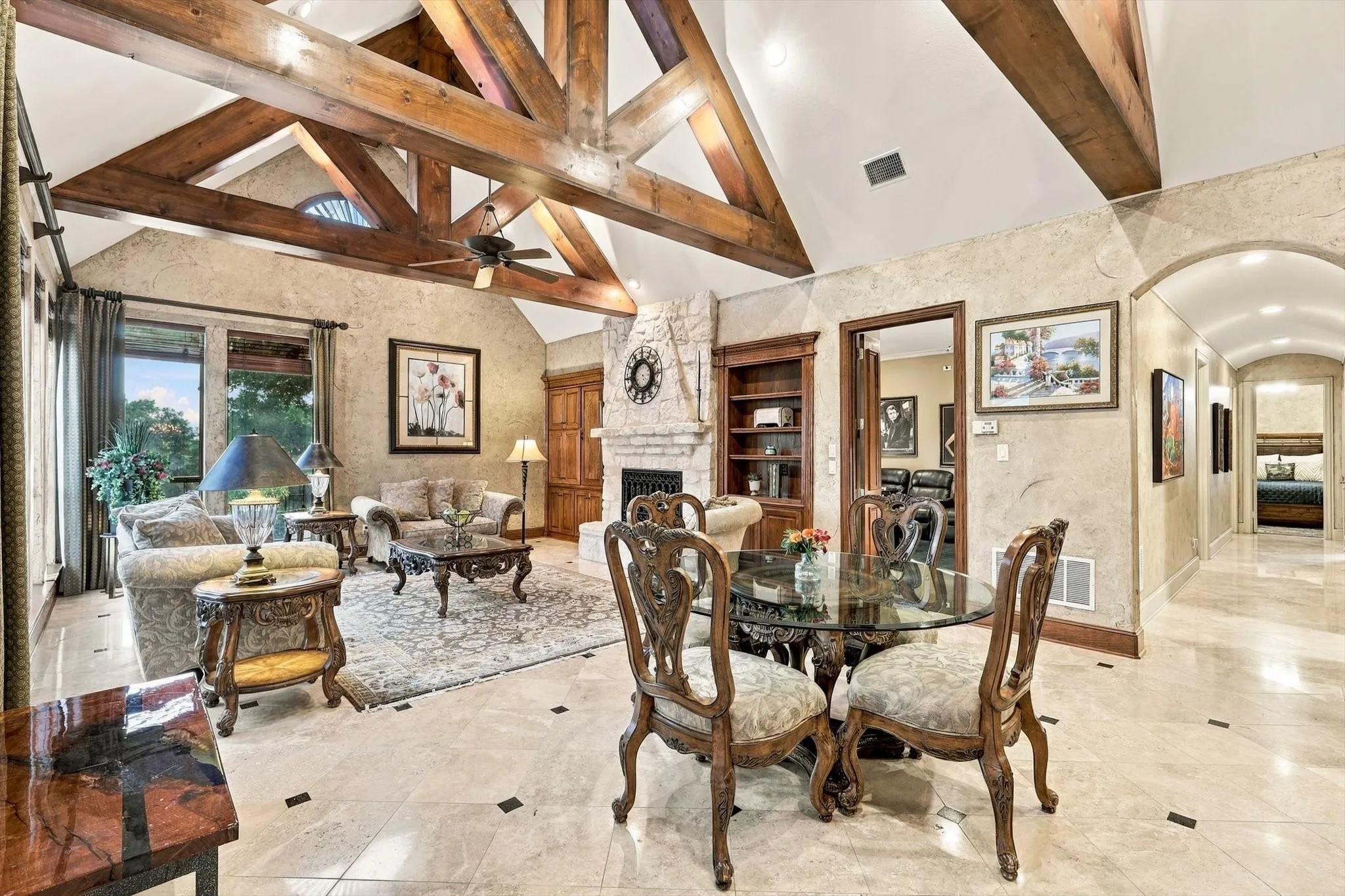 Single Family Residence For Sale in Rockwall County , 1917 Kings Pass, Heath, Texas 75032, 4 Bedroom, 4 Bathroom, 3 Garage spaces, 4,023 Sqft, built in 2001, mls#21392859, Real Estate Agent in Heath, Homes For Sale in Rockwall county, Homes For Sale in Heath, Realtor in Heath Texas, Real Estate Brokerage Independent Realty Texas, Luminita Cordes Realtor