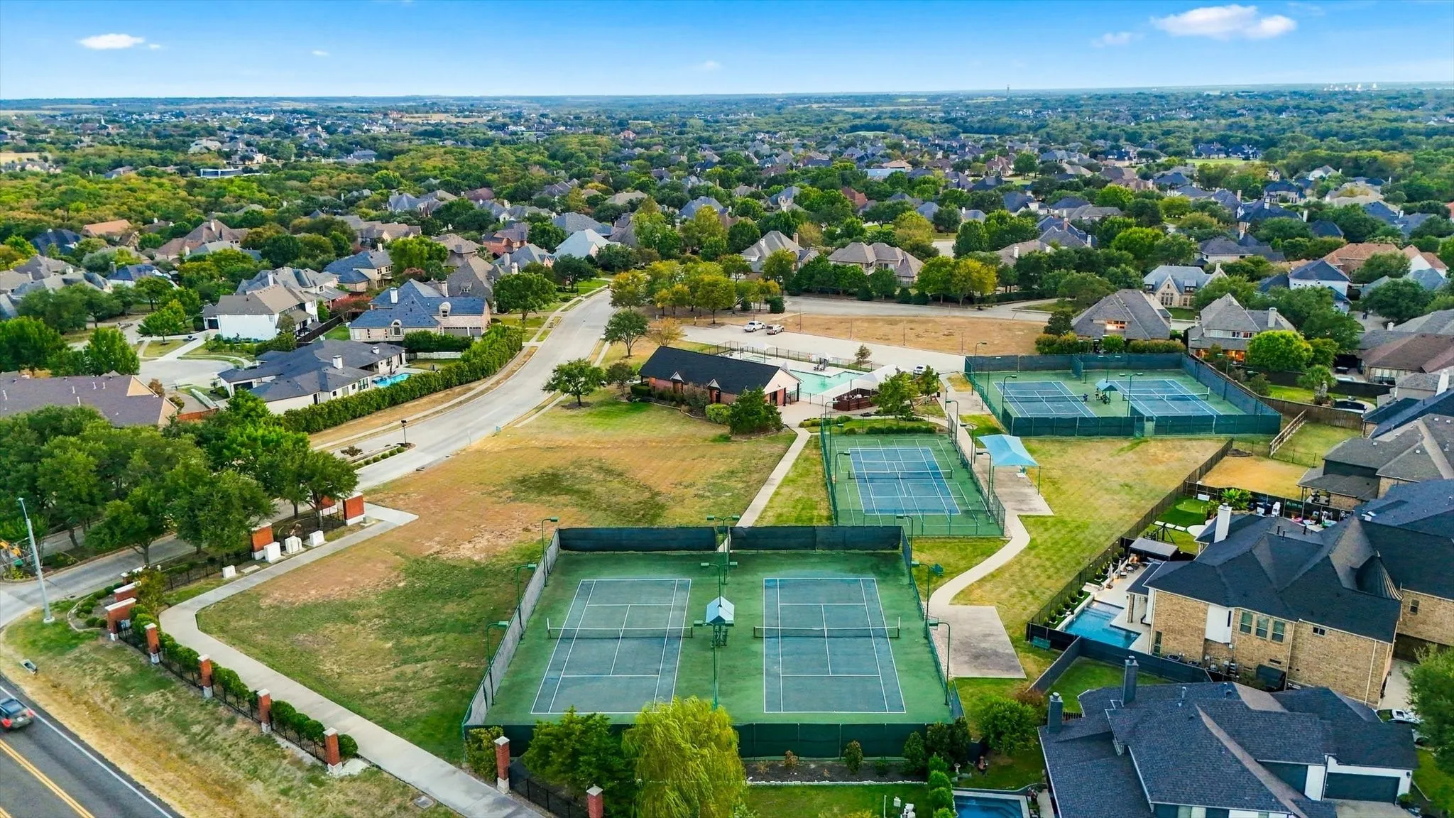 Life in Buffalo Creek comes with access to a community pool and tennis courts, creating easy opportunities for recreation, relaxation and time with neighbors.