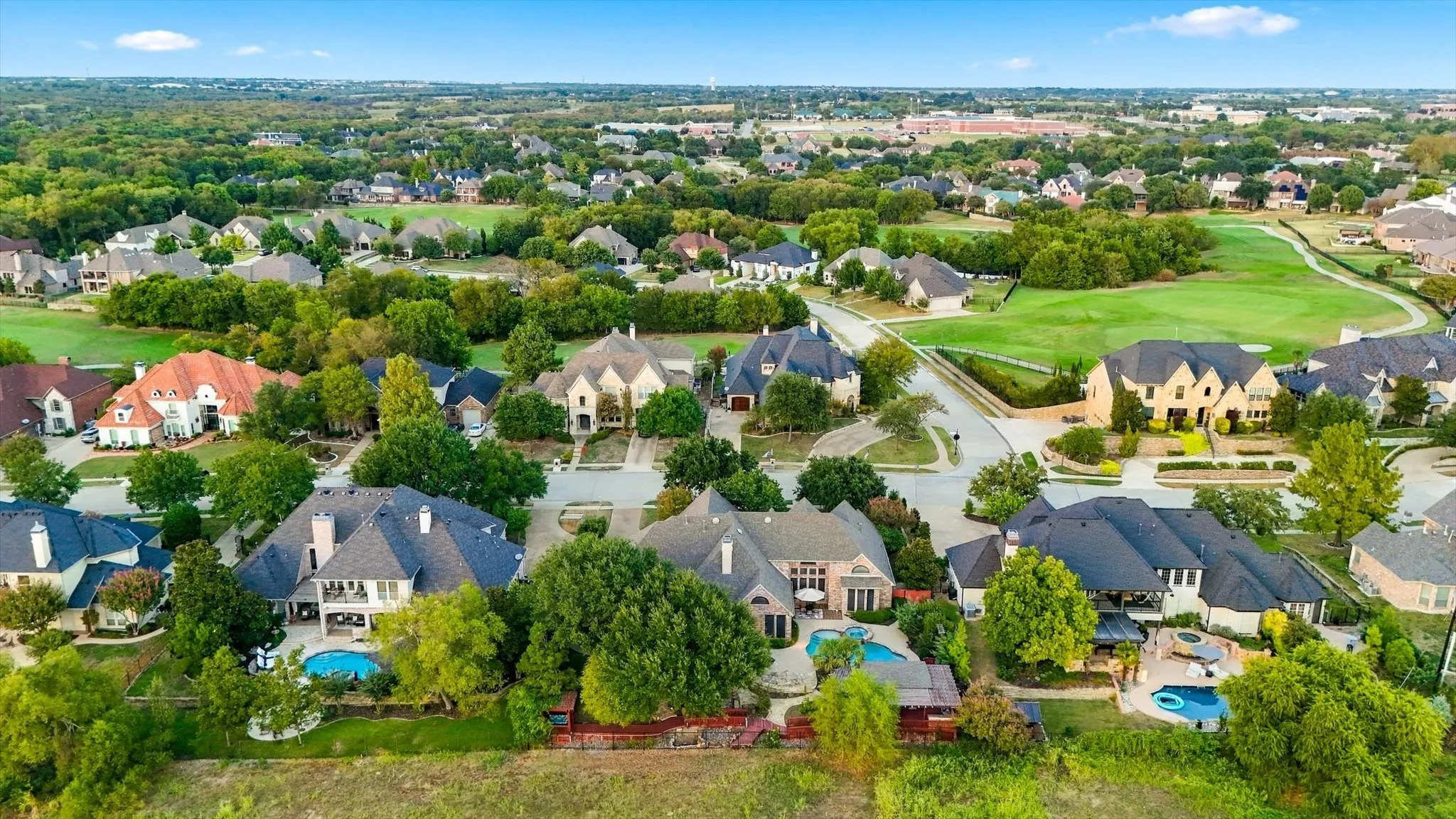 Single Family Residence For Sale in Rockwall County , 1917 Kings Pass, Heath, Texas 75032, 4 Bedroom, 4 Bathroom, 3 Garage spaces, 4,023 Sqft, built in 2001, mls#21392859, Real Estate Agent in Heath, Homes For Sale in Rockwall county, Homes For Sale in Heath, Realtor in Heath Texas, Real Estate Brokerage Independent Realty Texas, Luminita Cordes Realtor