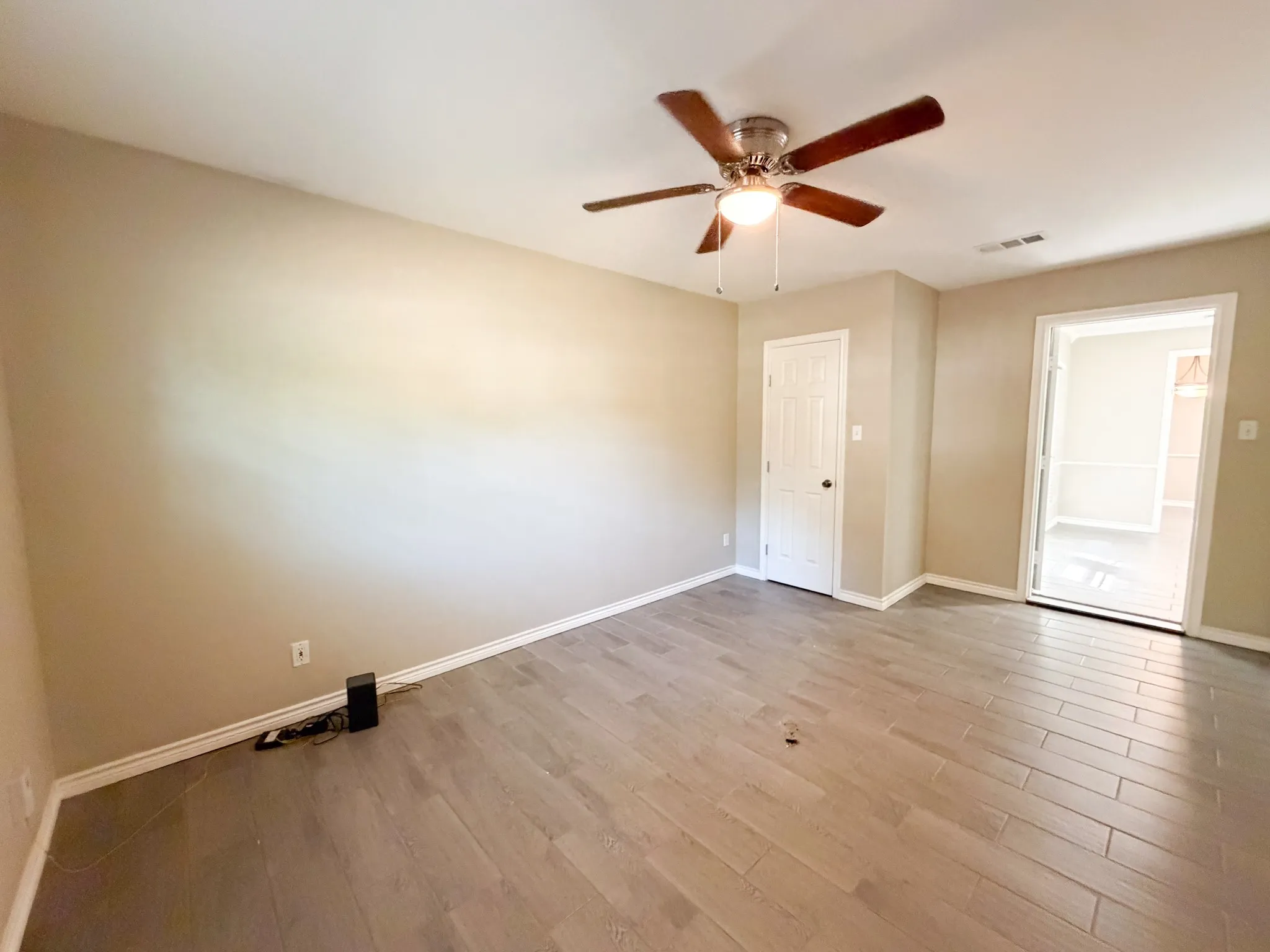 Duplex For Rent in Navarro County , 121 N 24th Street 1, Corsicana, Texas 75110, 2 Bedroom, 1 Bathroom, Garage spaces, 1,000 Sqft, built in 2003, mls#21399629, Real Estate Agent in Corsicana, Homes For Rent in Navarro county, Homes For Rent in Corsicana, Realtor in Corsicana Texas, Real Estate Brokerage Independent Realty Texas, Luminita Cordes Realtor