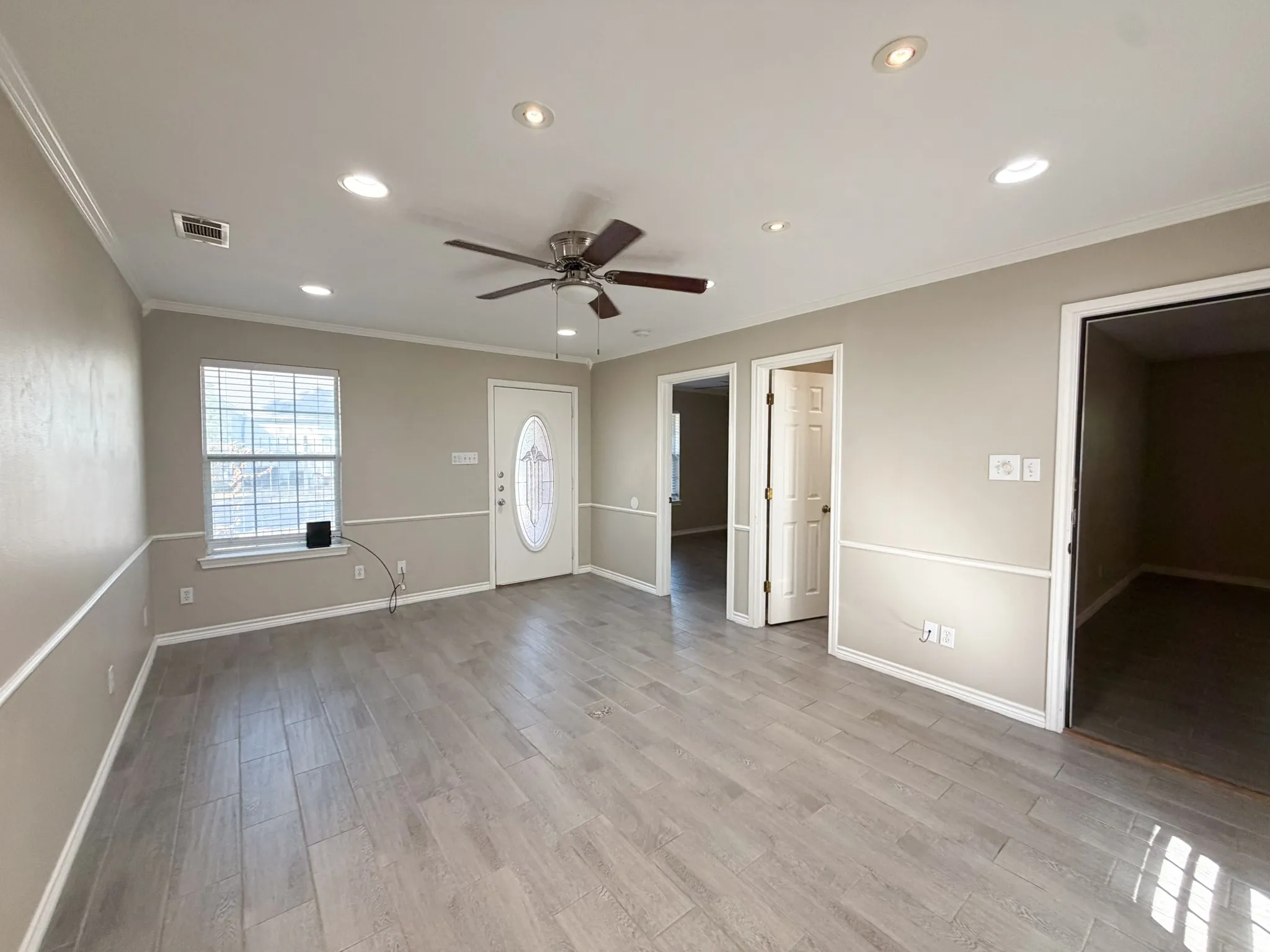 Duplex For Rent in Navarro County , 121 N 24th Street 1, Corsicana, Texas 75110, 2 Bedroom, 1 Bathroom, Garage spaces, 1,000 Sqft, built in 2003, mls#21399629, Real Estate Agent in Corsicana, Homes For Rent in Navarro county, Homes For Rent in Corsicana, Realtor in Corsicana Texas, Real Estate Brokerage Independent Realty Texas, Luminita Cordes Realtor
