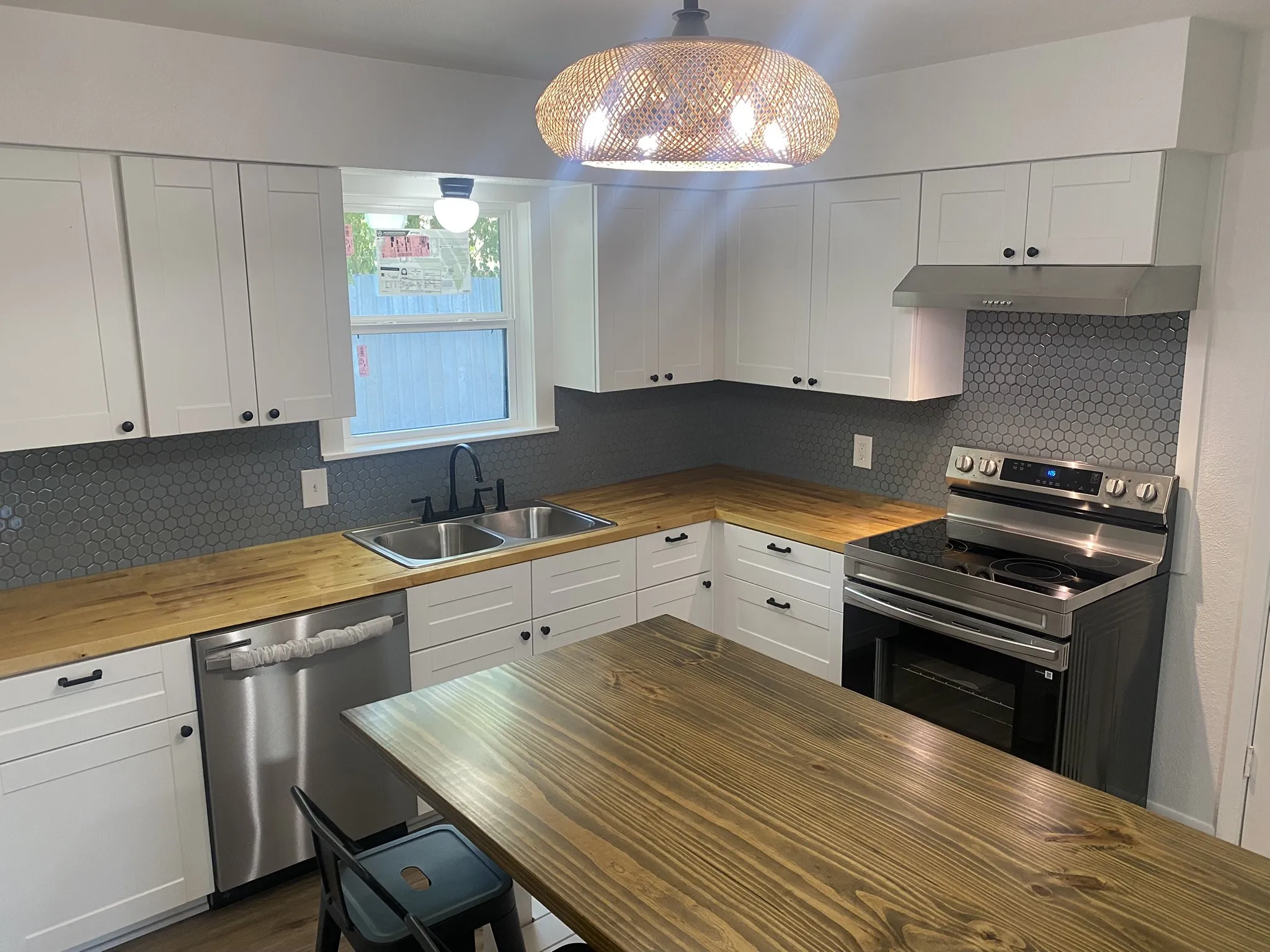 Single Family Residence For Sale in Brown County , 1105 9th Street, Brownwood, Texas 76801, 3 Bedroom, 1 Bathroom, Garage spaces, 970 Sqft, built in 0, mls#21398878, Real Estate Agent in Brownwood, Homes For Sale in Brown county, Homes For Sale in Brownwood, Realtor in Brownwood Texas, Real Estate Brokerage Independent Realty Texas, Luminita Cordes Realtor