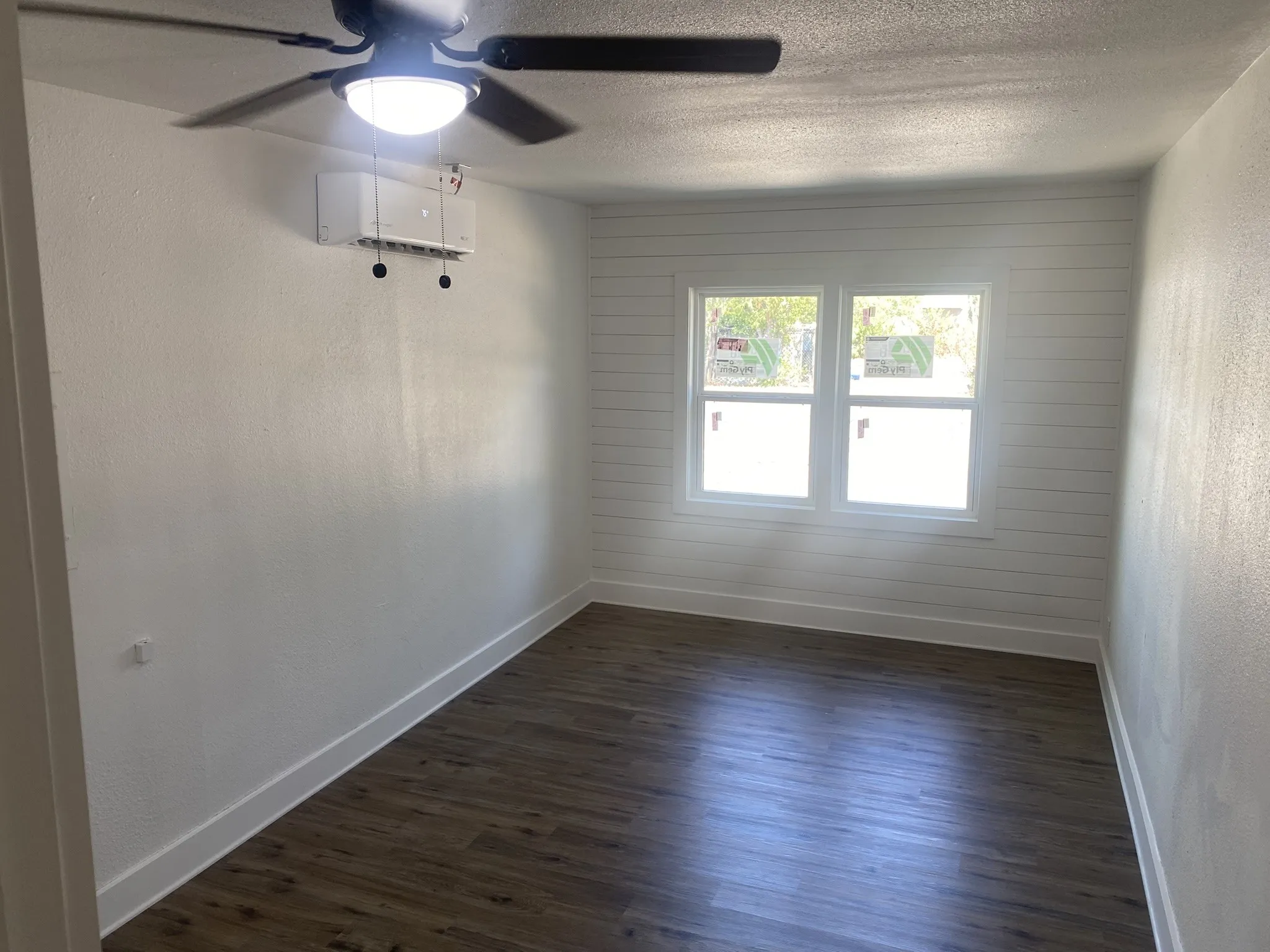 Single Family Residence For Sale in Brown County , 1105 9th Street, Brownwood, Texas 76801, 3 Bedroom, 1 Bathroom, Garage spaces, 970 Sqft, built in 0, mls#21398878, Real Estate Agent in Brownwood, Homes For Sale in Brown county, Homes For Sale in Brownwood, Realtor in Brownwood Texas, Real Estate Brokerage Independent Realty Texas, Luminita Cordes Realtor