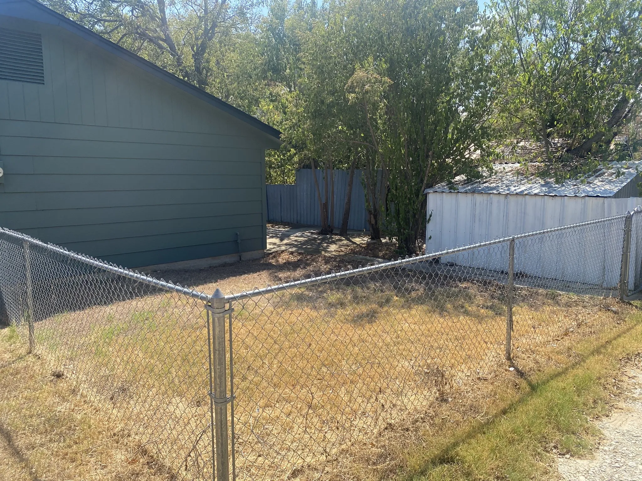 Single Family Residence For Sale in Brown County , 1105 9th Street, Brownwood, Texas 76801, 3 Bedroom, 1 Bathroom, Garage spaces, 970 Sqft, built in 0, mls#21398878, Real Estate Agent in Brownwood, Homes For Sale in Brown county, Homes For Sale in Brownwood, Realtor in Brownwood Texas, Real Estate Brokerage Independent Realty Texas, Luminita Cordes Realtor
