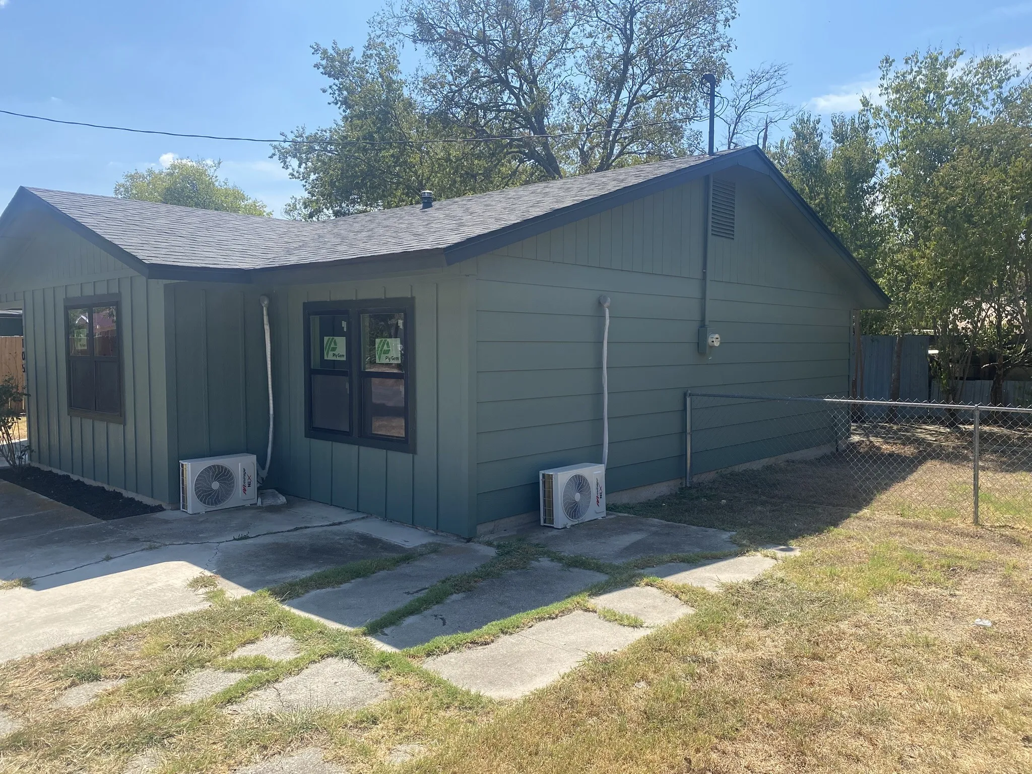 Single Family Residence For Sale in Brown County , 1105 9th Street, Brownwood, Texas 76801, 3 Bedroom, 1 Bathroom, Garage spaces, 970 Sqft, built in 0, mls#21398878, Real Estate Agent in Brownwood, Homes For Sale in Brown county, Homes For Sale in Brownwood, Realtor in Brownwood Texas, Real Estate Brokerage Independent Realty Texas, Luminita Cordes Realtor