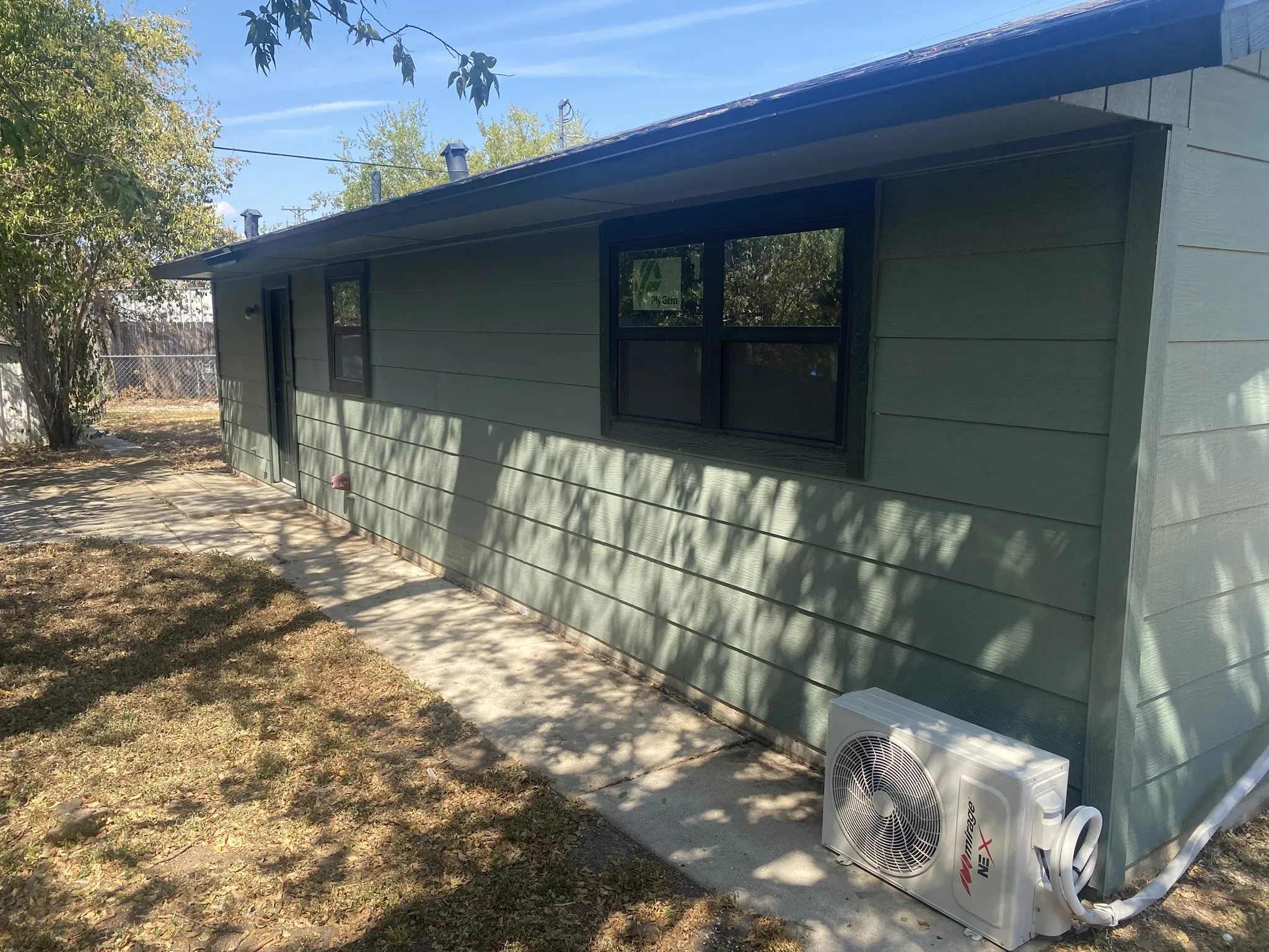 Single Family Residence For Sale in Brown County , 1105 9th Street, Brownwood, Texas 76801, 3 Bedroom, 1 Bathroom, Garage spaces, 970 Sqft, built in 0, mls#21398878, Real Estate Agent in Brownwood, Homes For Sale in Brown county, Homes For Sale in Brownwood, Realtor in Brownwood Texas, Real Estate Brokerage Independent Realty Texas, Luminita Cordes Realtor